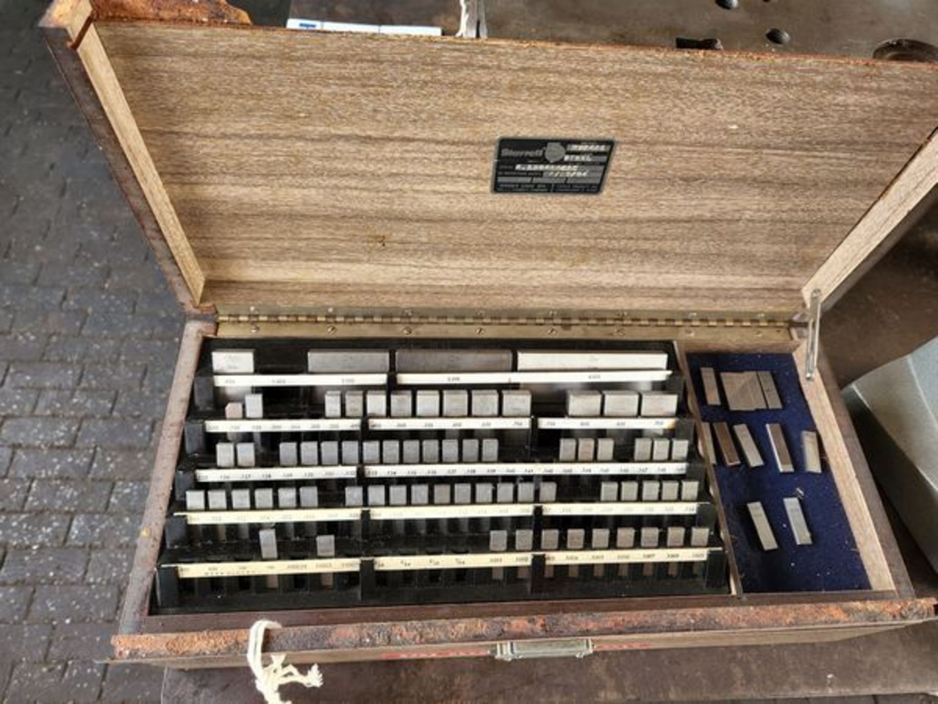 STARRETT MODEL RS84A1 STEEL GAGE BLOCK SET HAS 69 OUT OF 81 BLOCK WITH 12 DUPLICATES - Bild 3 aus 8