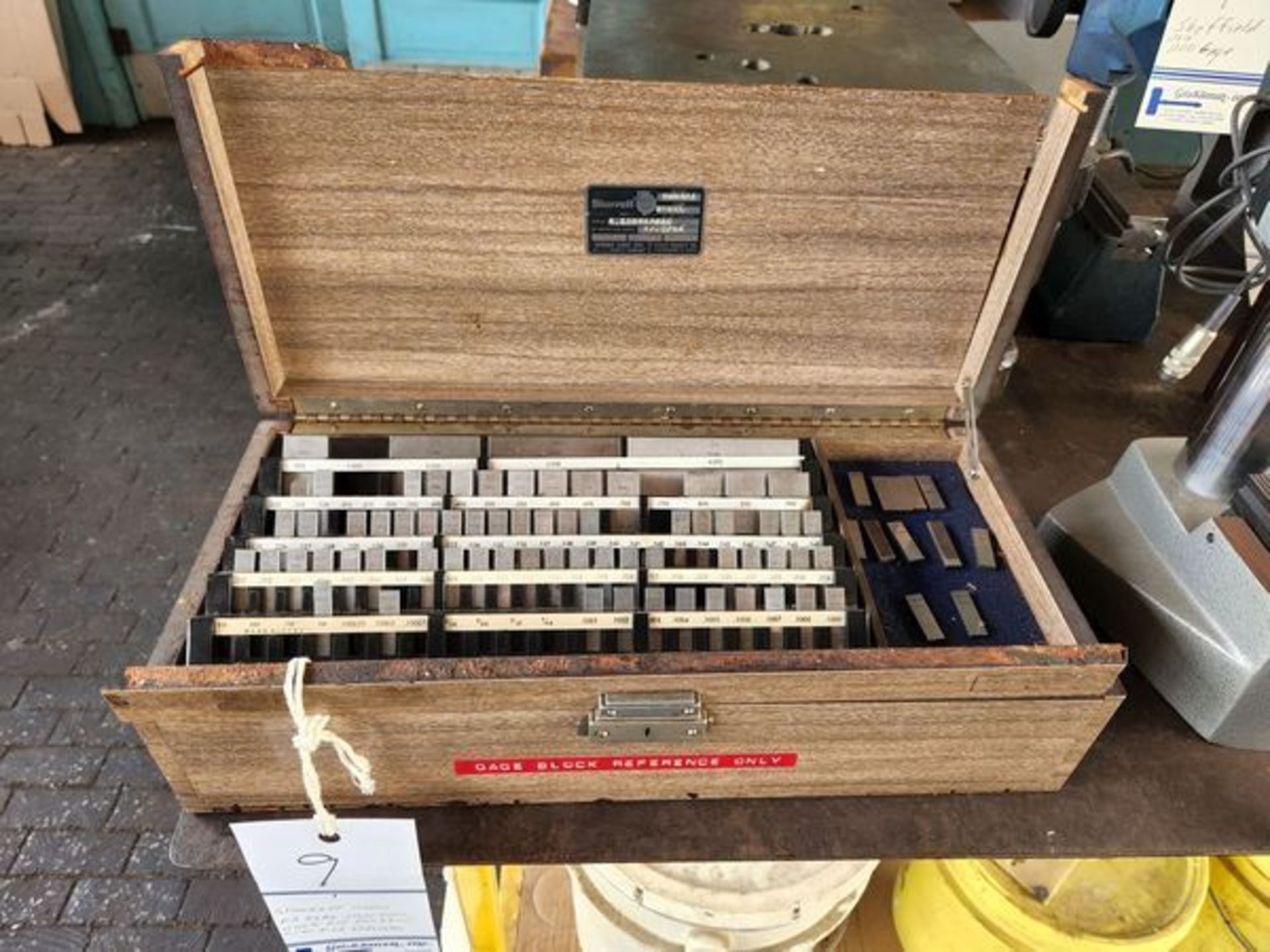 STARRETT MODEL RS84A1 STEEL GAGE BLOCK SET HAS 69 OUT OF 81 BLOCK WITH 12 DUPLICATES