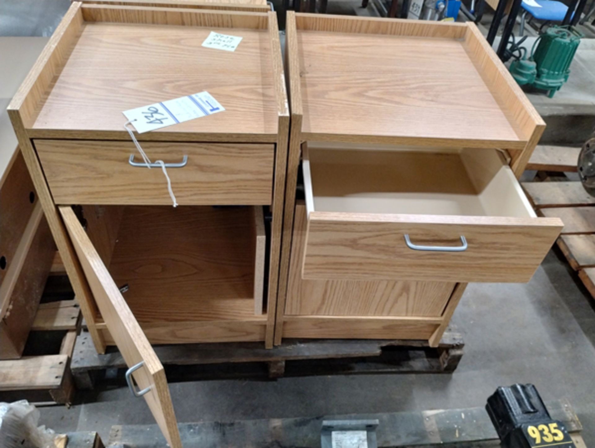 LOT OF 3 MEDICAL ROOM CABINETS - Image 2 of 3