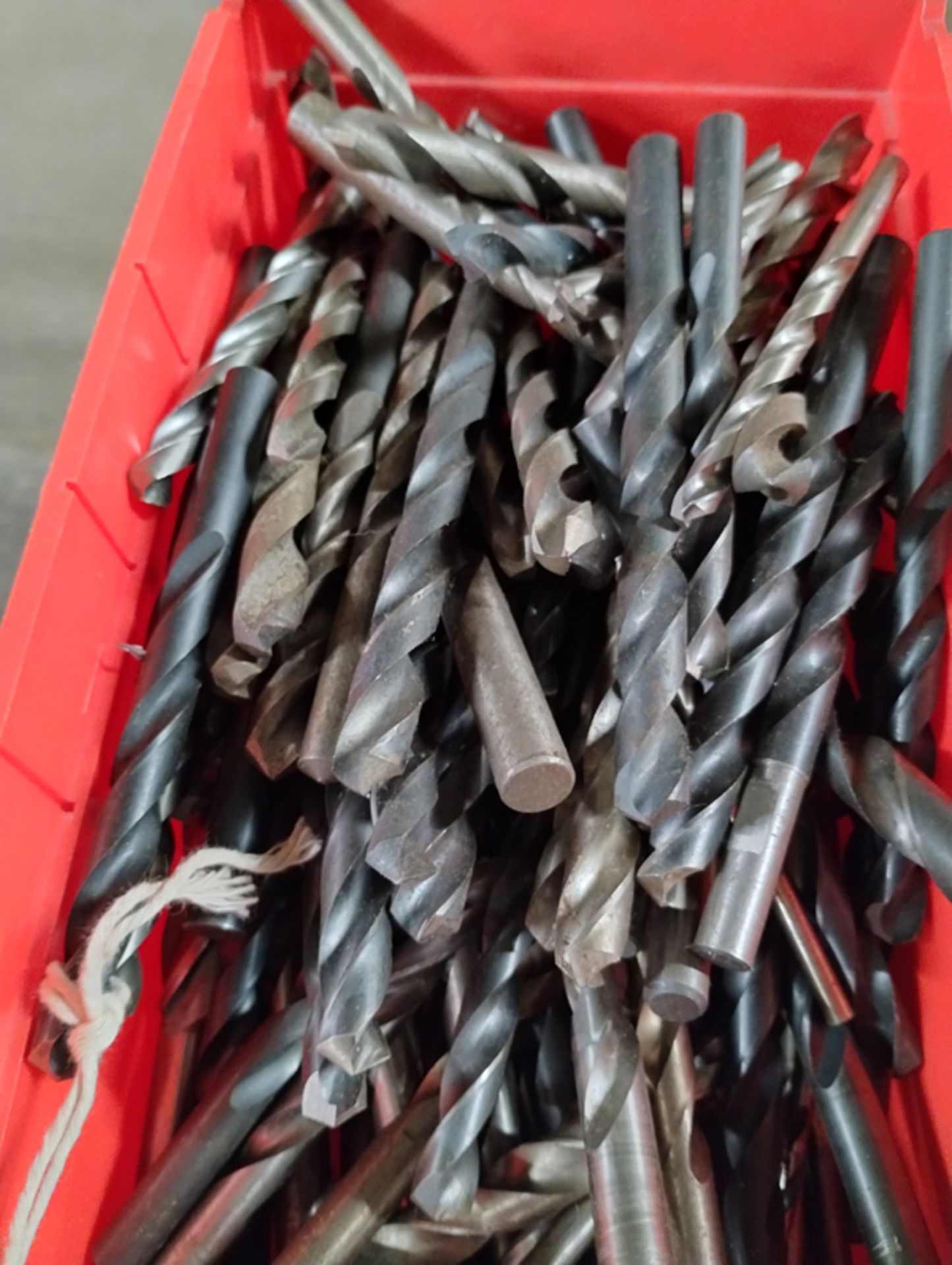 LOT OF ASSORTED DRILL BITS - Image 2 of 2