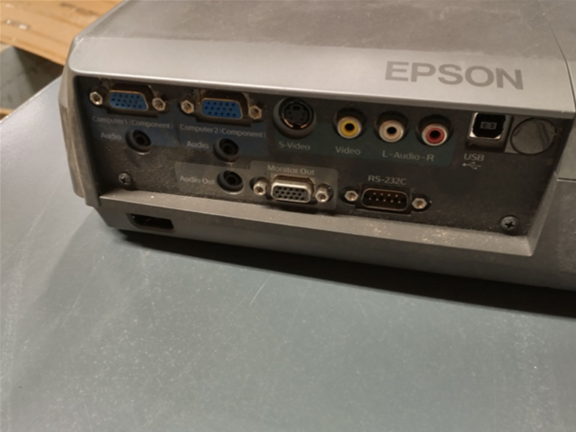 EPSON POWERLITE 82C PROJECTOR - Image 2 of 4