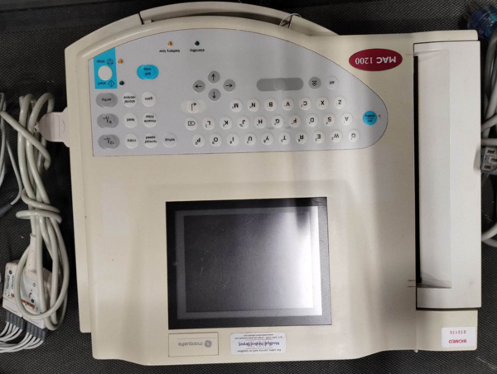 GE MARQUETTE SERIES 2000 TREADMILL STRESS TEST MACHINE WITH GE MARQUETTE EKG MACHINE MAC 1200 CAT # - Image 5 of 6