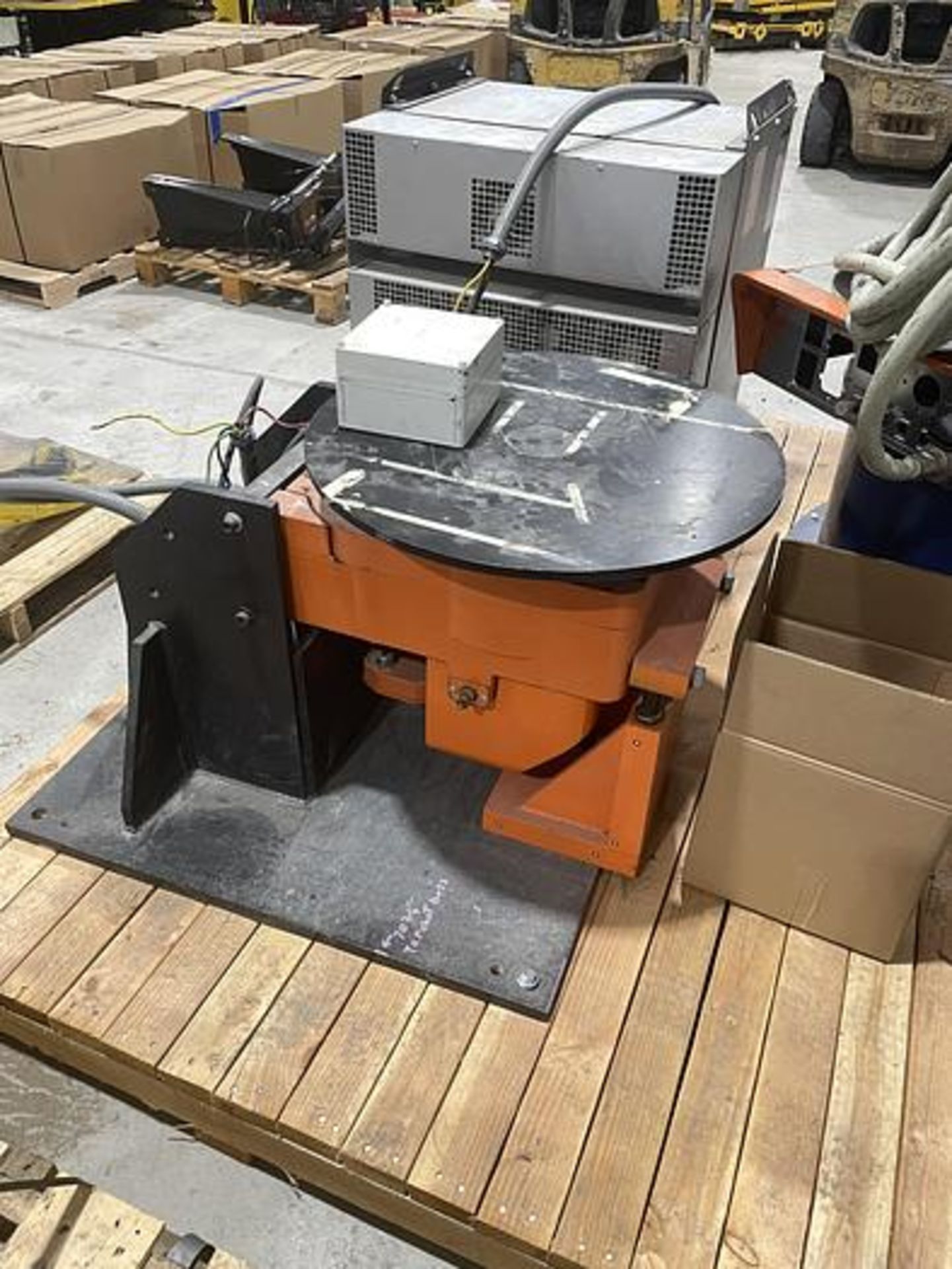 ABB IRB 6600-225/2.55 ROBOT CELL WITH 7TH & 8TH AXIS 40KG INDEXING TABLE - Image 11 of 13