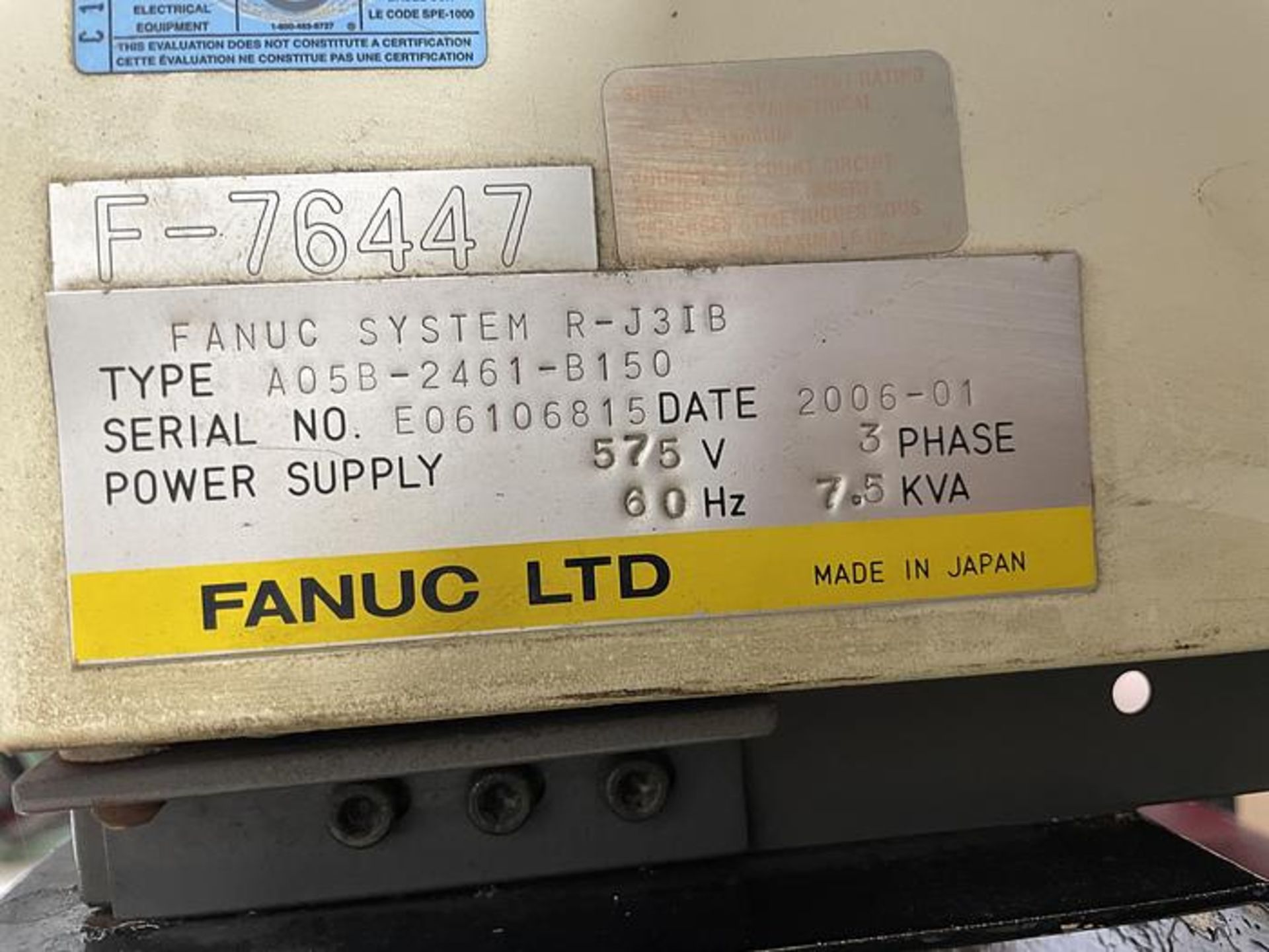 FANUC FANUC ARC MATE 120iB MIG WELDING CELL WITH LINCOLN 455M AND INDEX TABLE 5' X 8' - Image 11 of 20