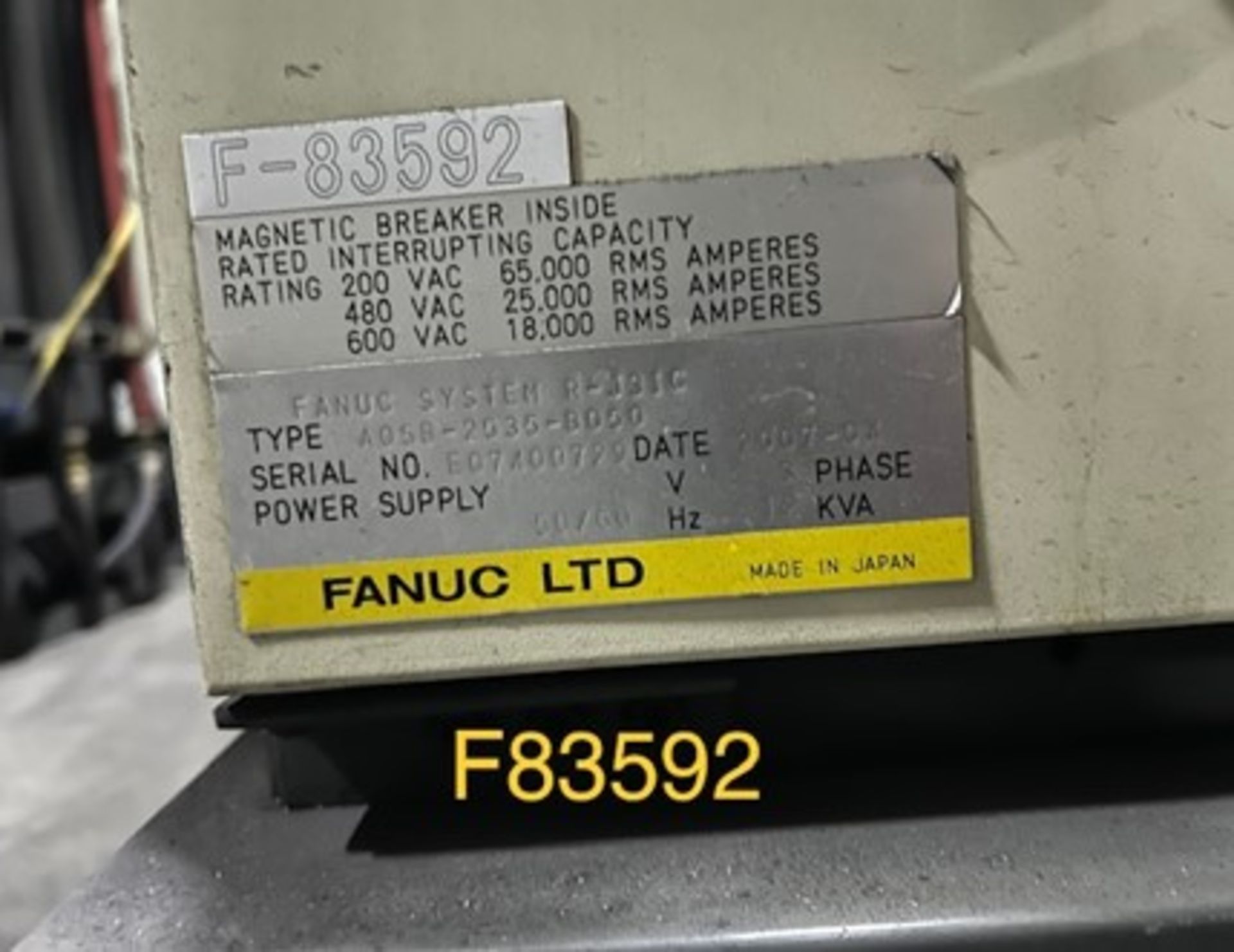 FANUC ROBOT R2000IB/210F WITH R-J3IC CONTROLS, CABLES AND TEACH PENDANT, YEAR 2007, SN F83592 - Image 3 of 3