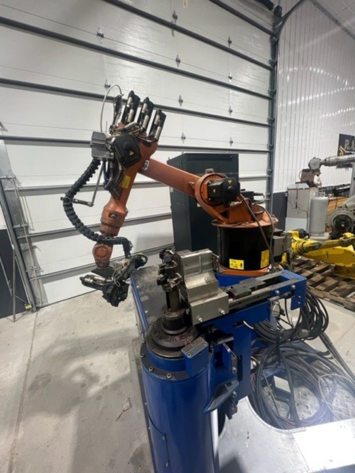 KUKA ROBOT KRC4 TUB BENDING CELL WITH CONTROLLER, TEACH & CABLES, SERVO DRIVEN 7TH AXIS