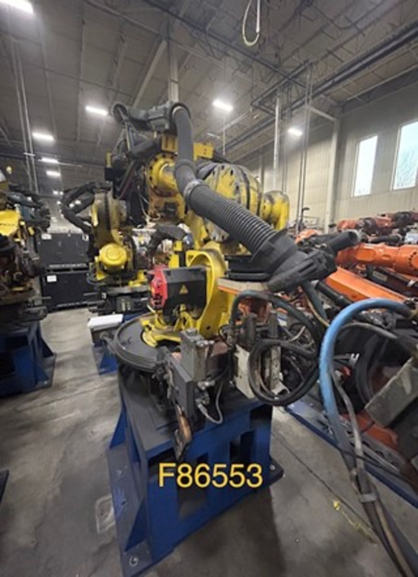 FANUC ROBOT R2000IB/210F WITH R-J3IC CONTROLS, CABLES AND TEACH PENDANT, YEAR 2007, SN F86553