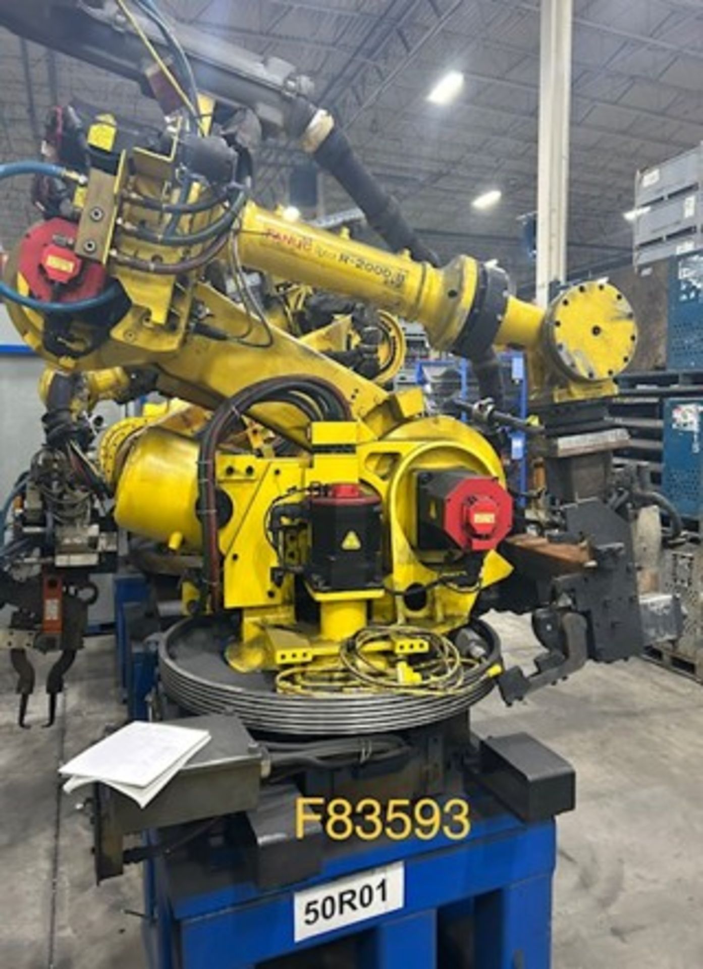 FANUC ROBOT R2000IB/210F WITH R-J3IC CONTROLS, CABLES AND TEACH PENDANT, YEAR 2007, SN F83593