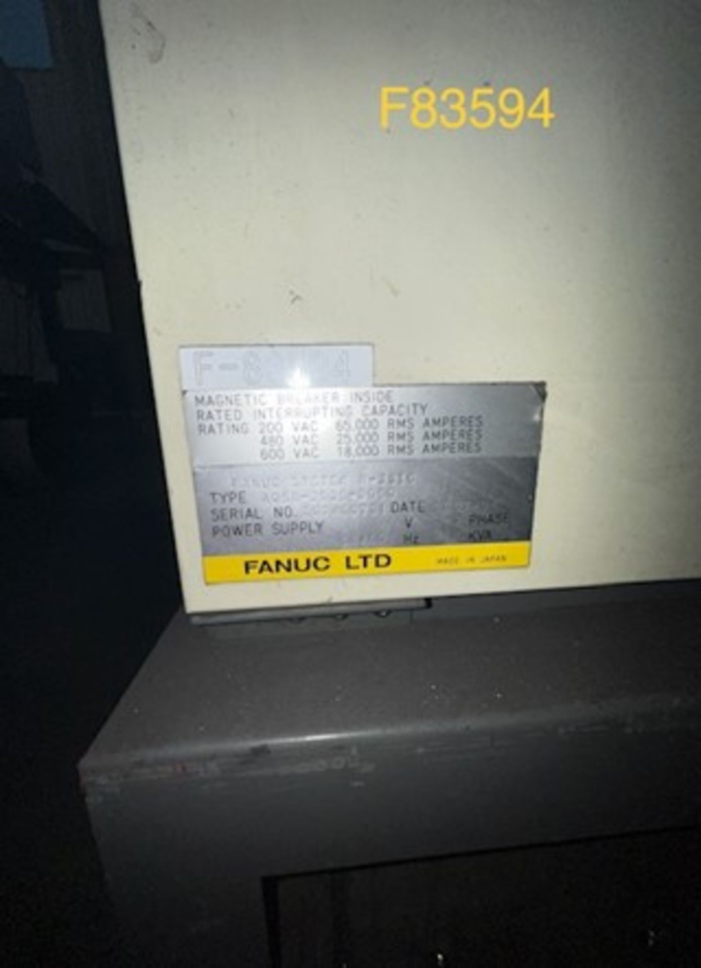 FANUC ROBOT R2000IB/210F WITH R-J3IC CONTROLS, CABLES AND TEACH PENDANT, YEAR 2007, SN F83594 - Image 5 of 5