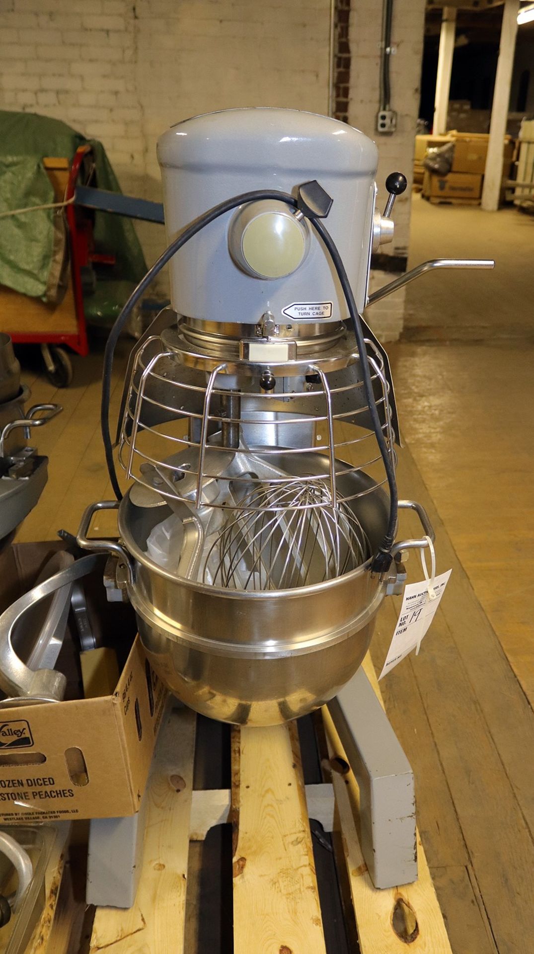 Hobart Commercial Mixer Model D3001 with bowl and attachments - Image 3 of 5