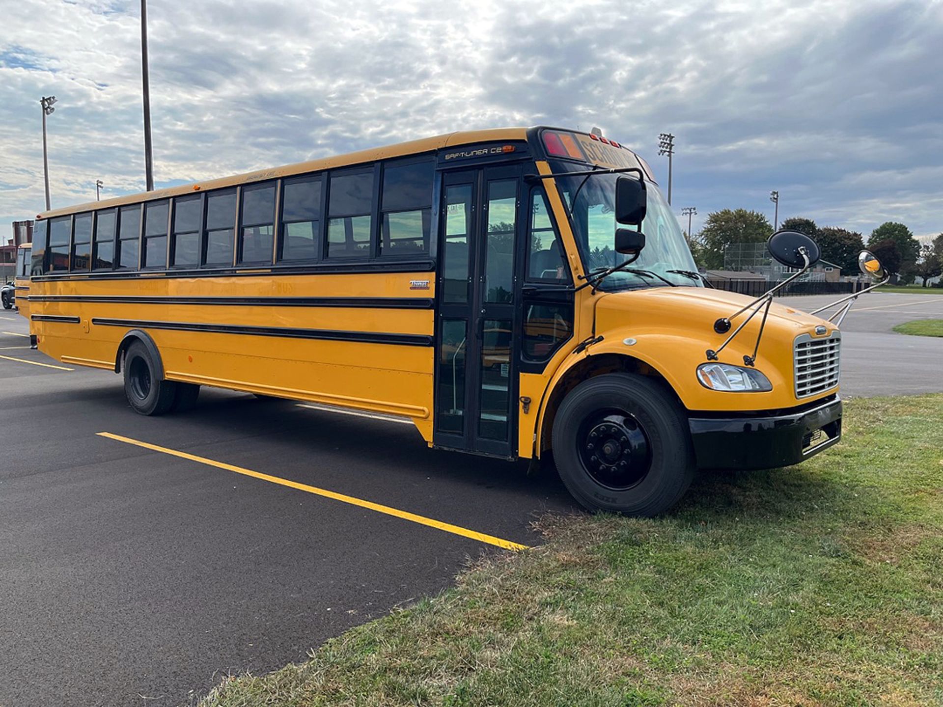 2009 72-passenger SAF-T-LINER C2 152,952 miles, Cummins 158 240 HP Engine