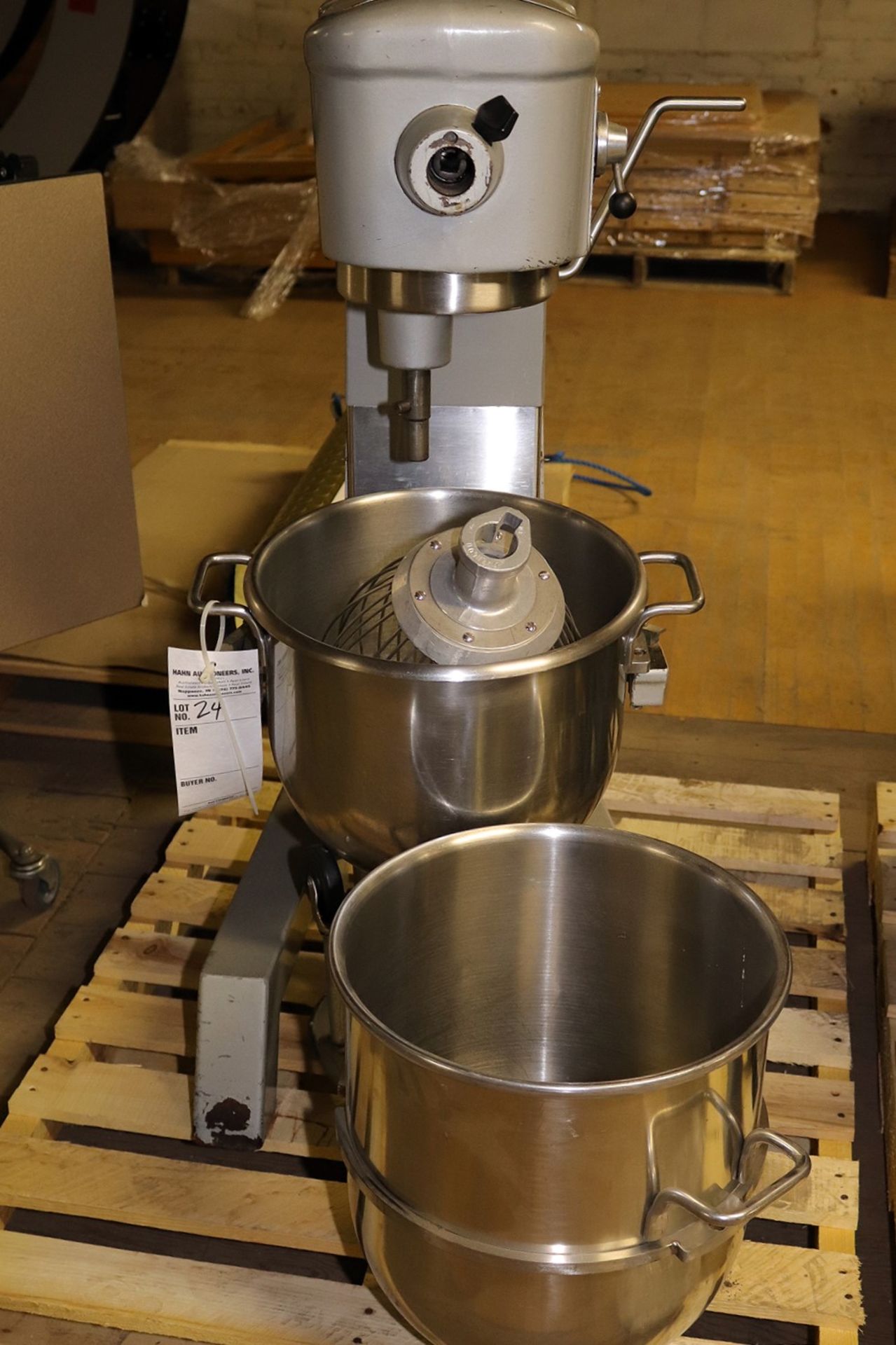 Hobart Commercial Mixer Model D300T with bowl and attachments
