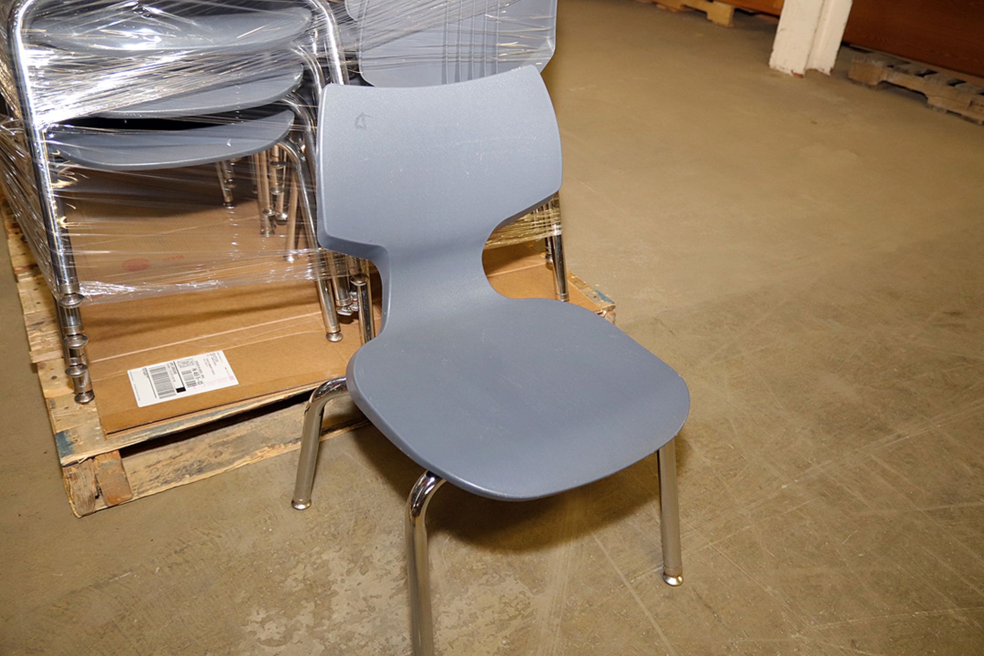 Lot of (20) Gray Stackable chairs, large - Image 2 of 3