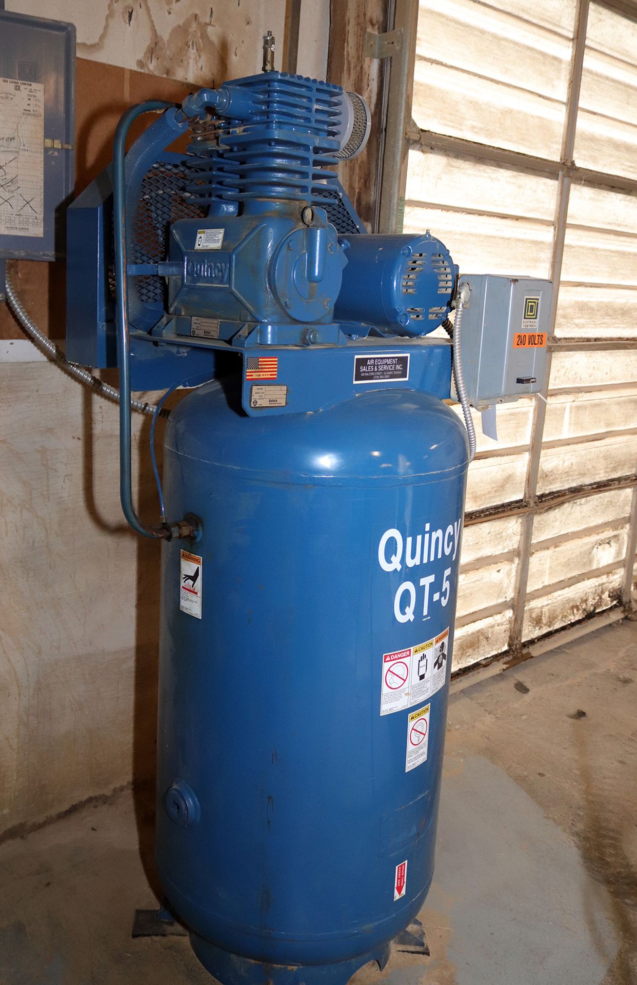 Quincy QT-5 vertical air compressor, 5 hp, 3 ph motor - Image 4 of 6