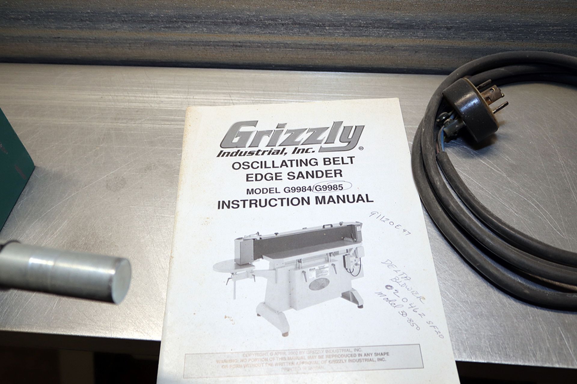 Grizzly model G9985 oscillating edge sander, 3 phase, oscillating function sticks occasionally - Image 5 of 10