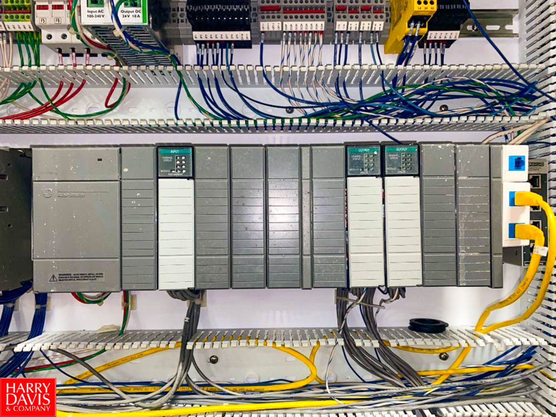 Allen-Bradley SLC 5/01 CPU with (11) I/O Cards Assorted Variable Frequency Drives Automation Direc - Image 3 of 5