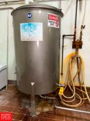 300 Gallon Closed-Top Vertical S/S Tank with Agitation