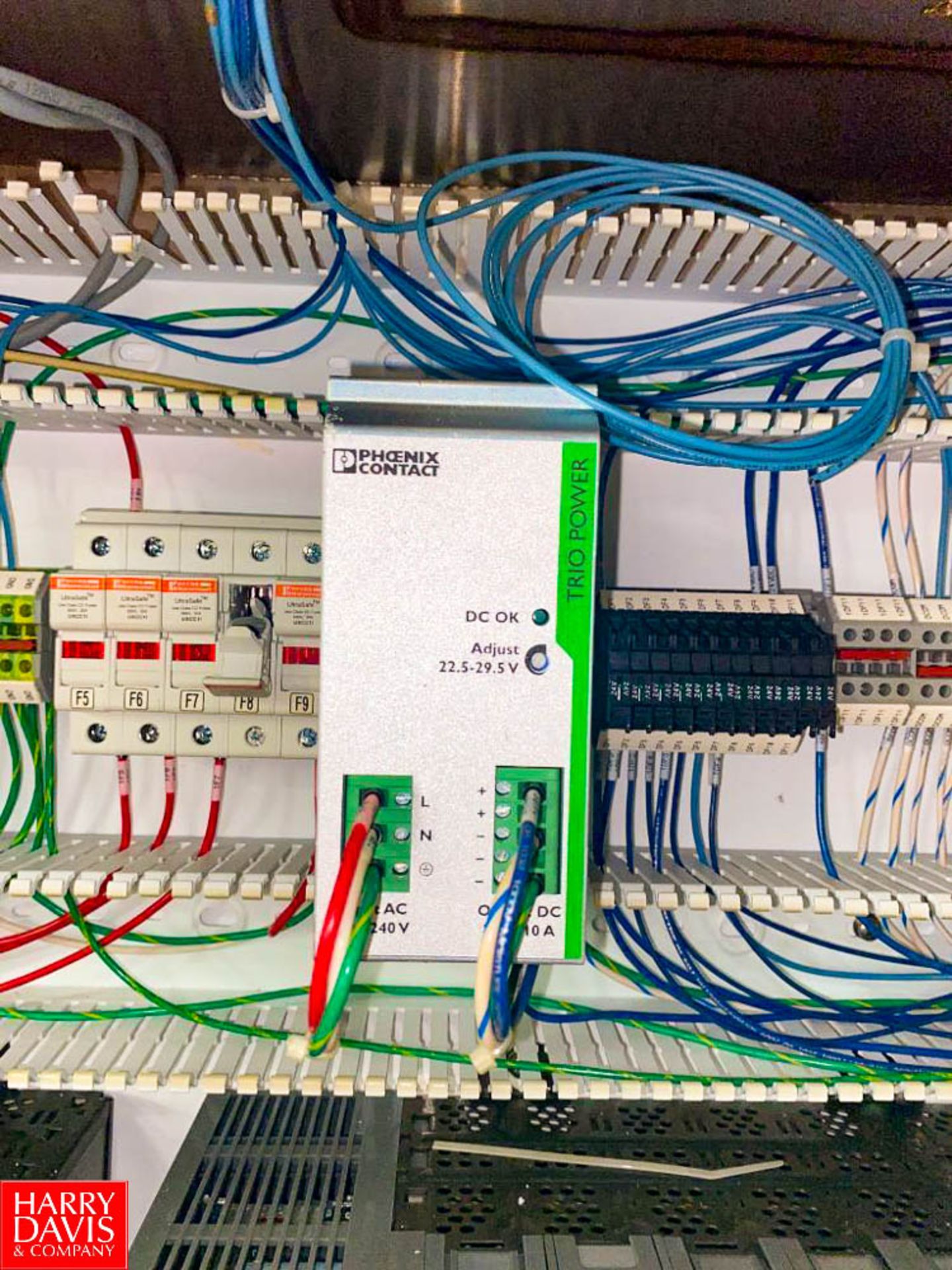 Allen-Bradley SLC 5/01 CPU with (11) I/O Cards Assorted Variable Frequency Drives Automation Direc - Image 5 of 5