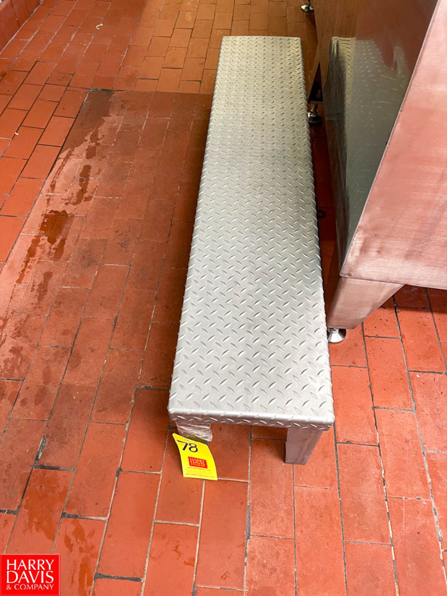 S/S Diamond Plate Platform - Rigging Fee: $25