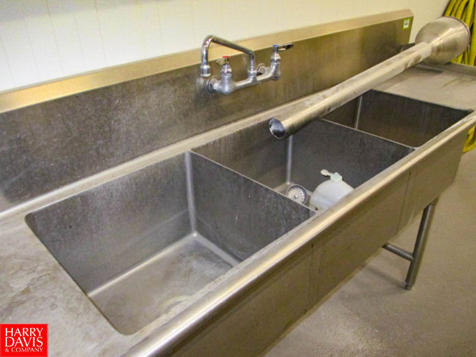 S/S Sink, 3-Compartments Bowl Sizes: 18" x 18" x 125", Length: 895", Drainboards: 165"; Additional - Image 2 of 3