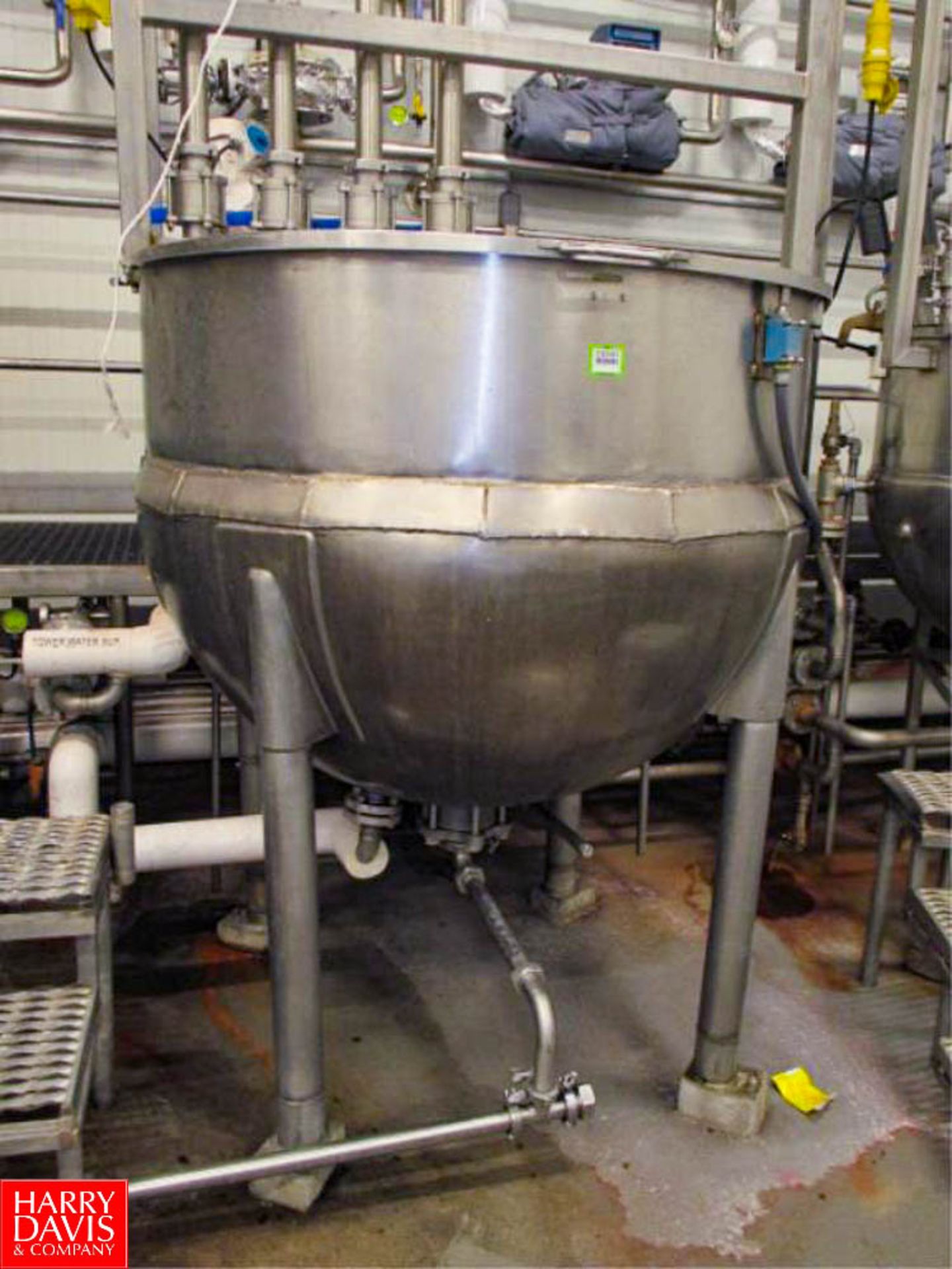 Lee Industries 250 Gallon S/S Kettle with Agitator HIT# 2322423 - Rigging Fee: $700