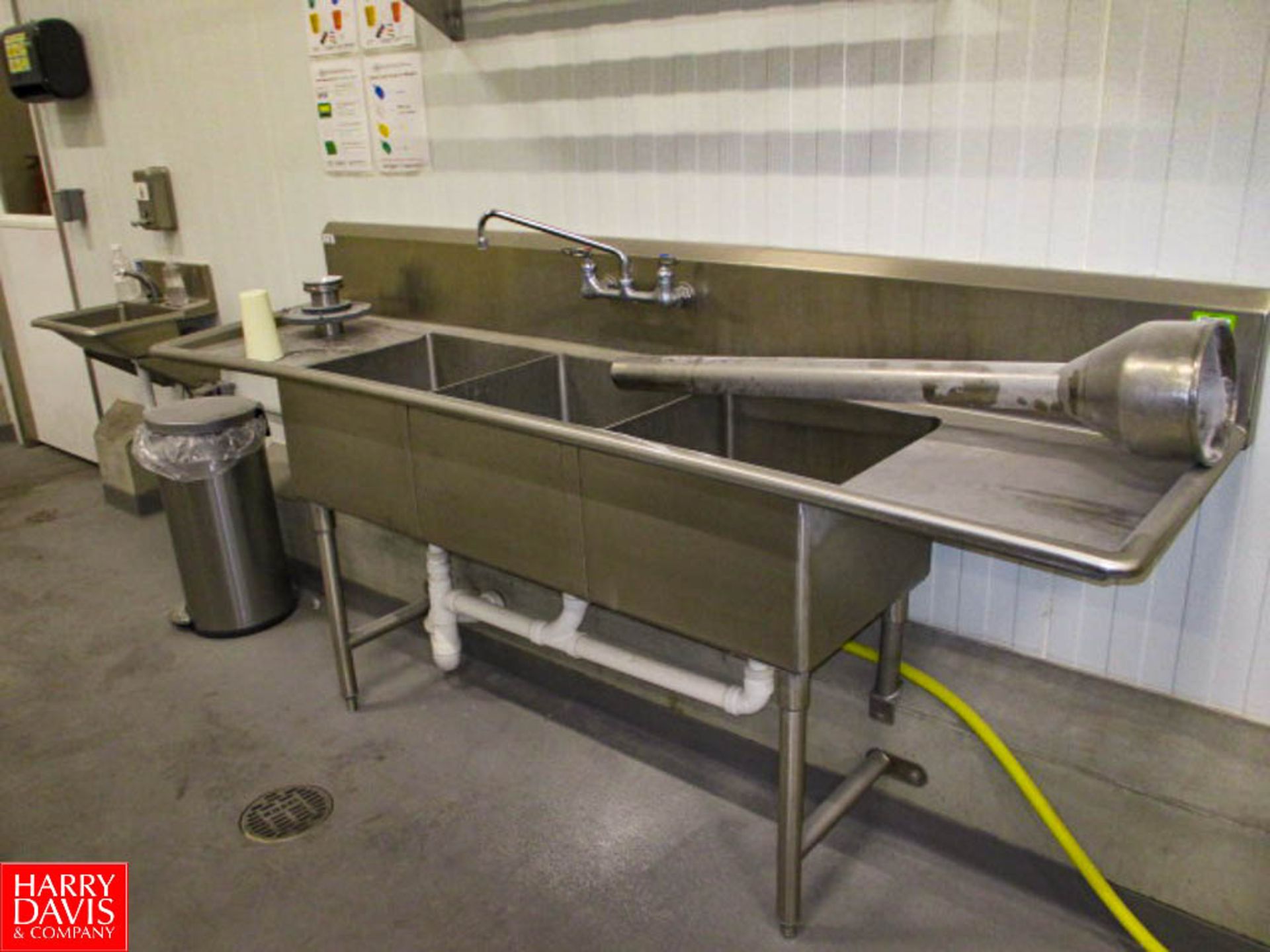 S/S Sink, 3-Compartments Bowl Sizes: 18" x 18" x 125", Length: 895", Drainboards: 165"; Additional