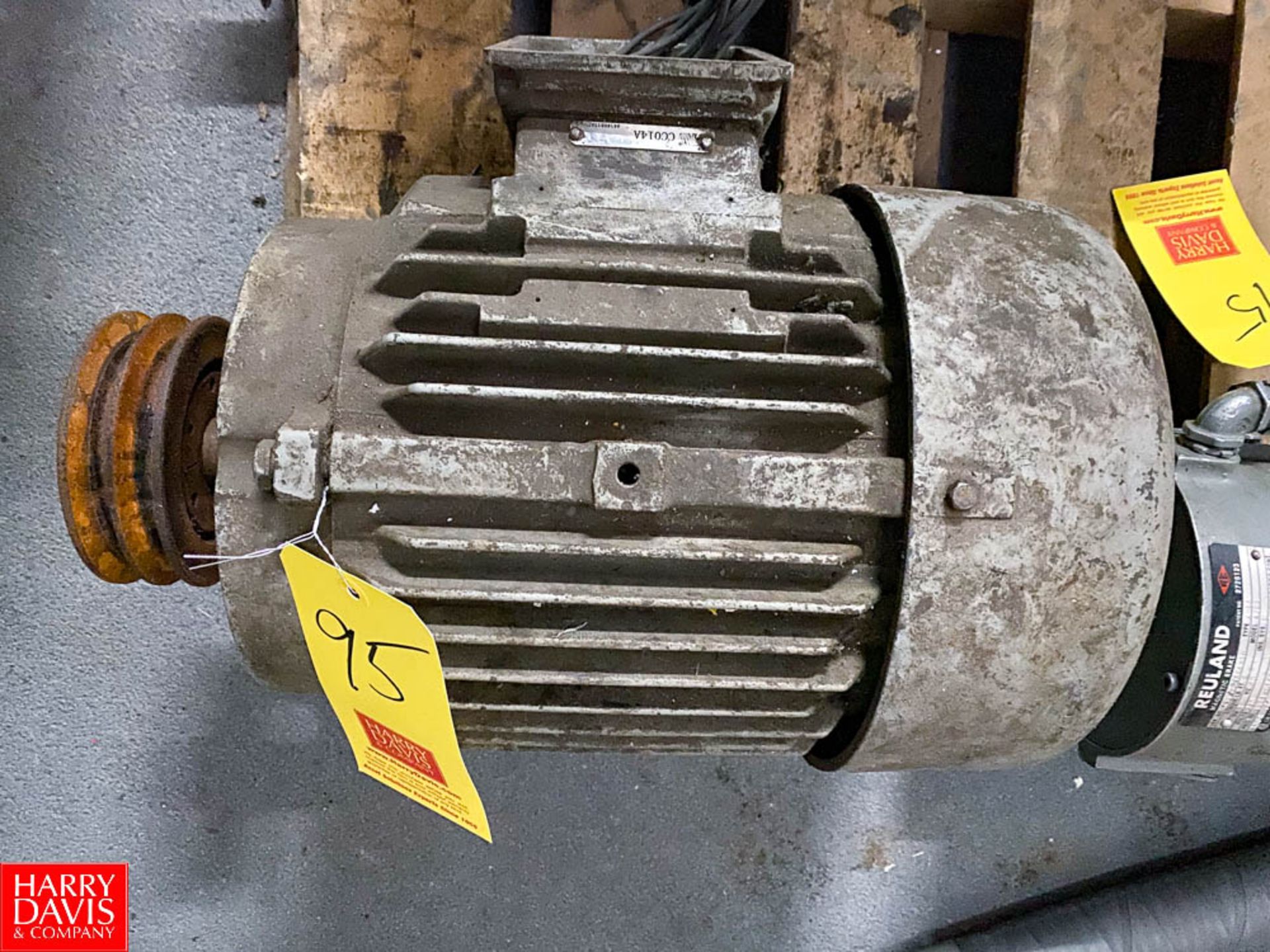 Assorted 0-5 HP Motors - Rigging Fee $550 - Image 11 of 11