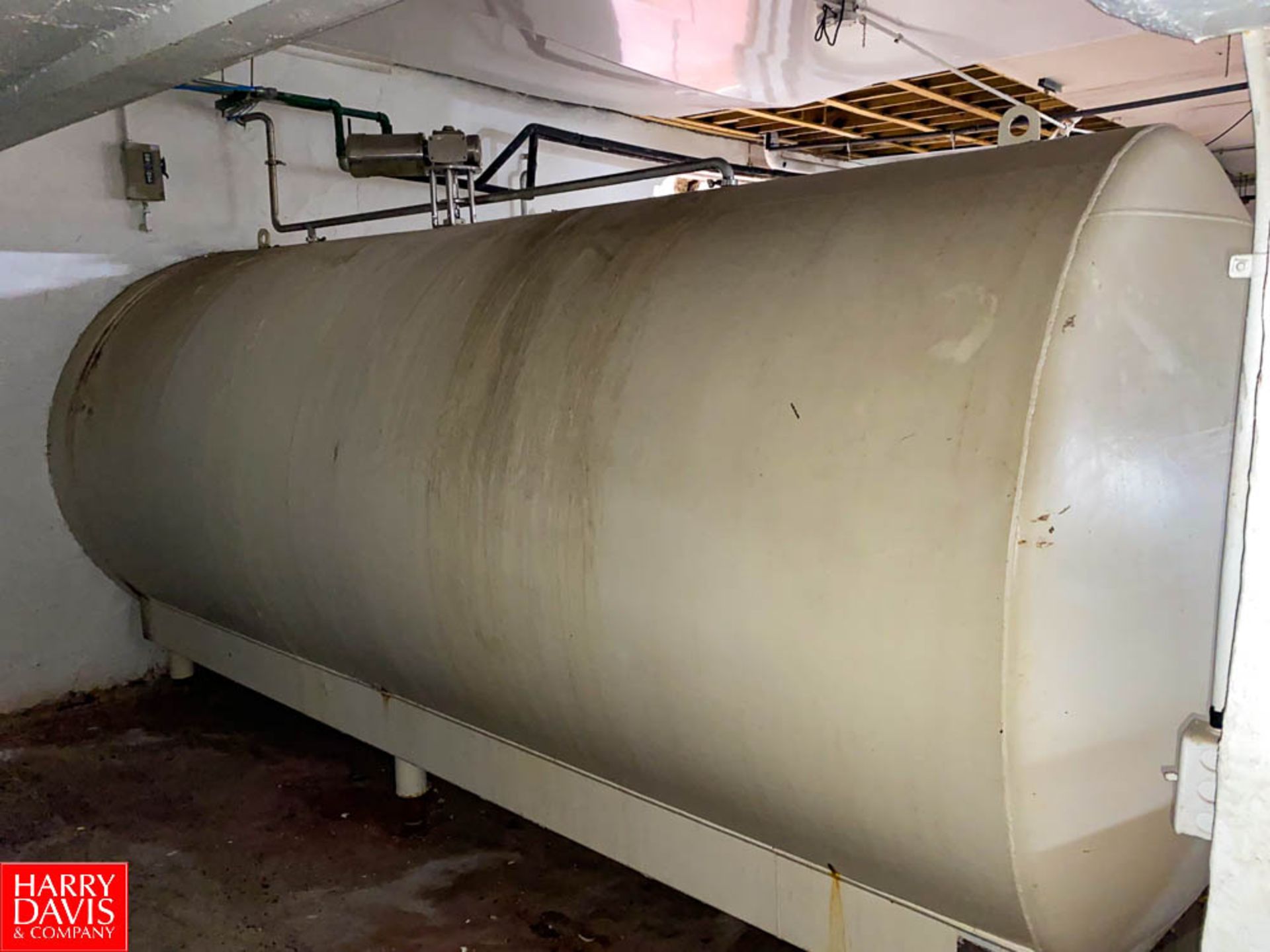 Walker 3,800 Gallon Tank, with S/S Front - Rigging Fee $3,000 - Image 2 of 3