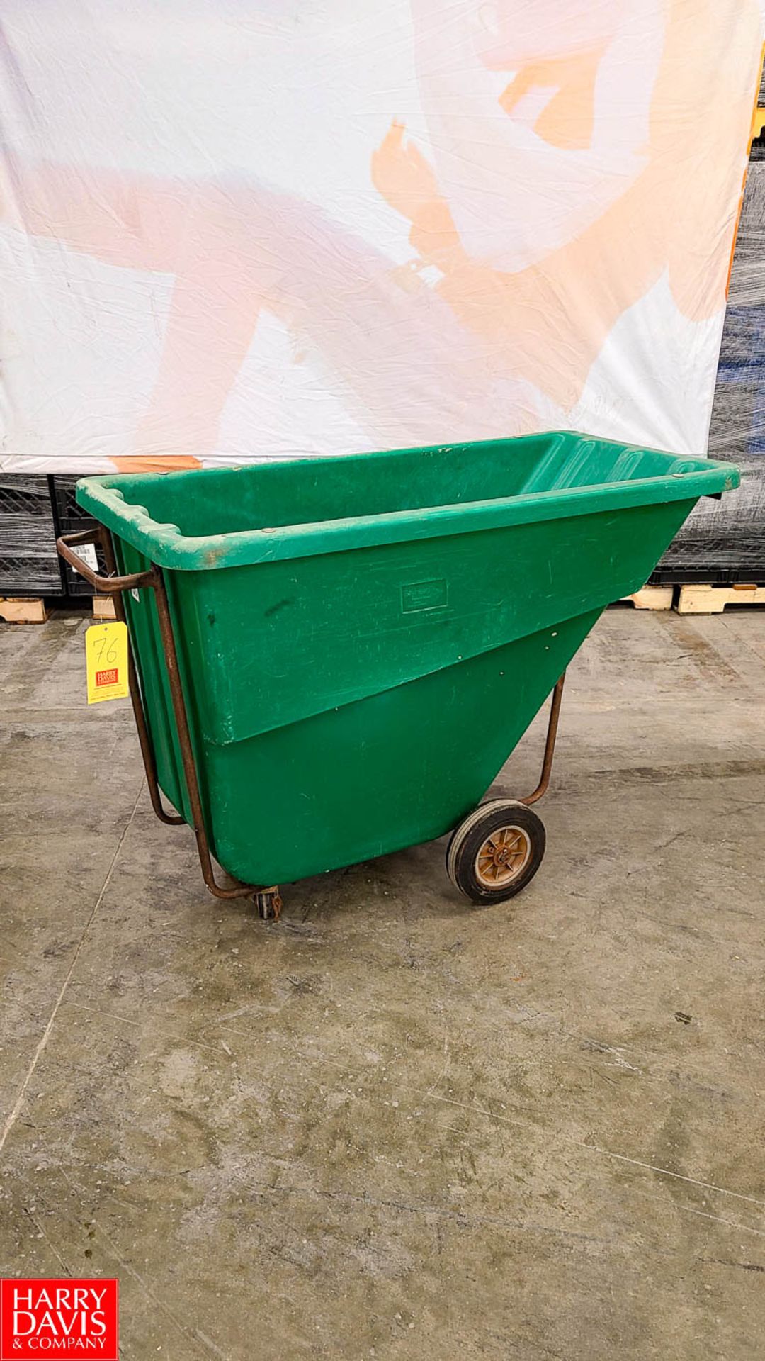 Bayhead Portable Dumpster, 5/8th Cubic Yard 300 LB Capacity - Rigging fee: $50 - Image 2 of 2