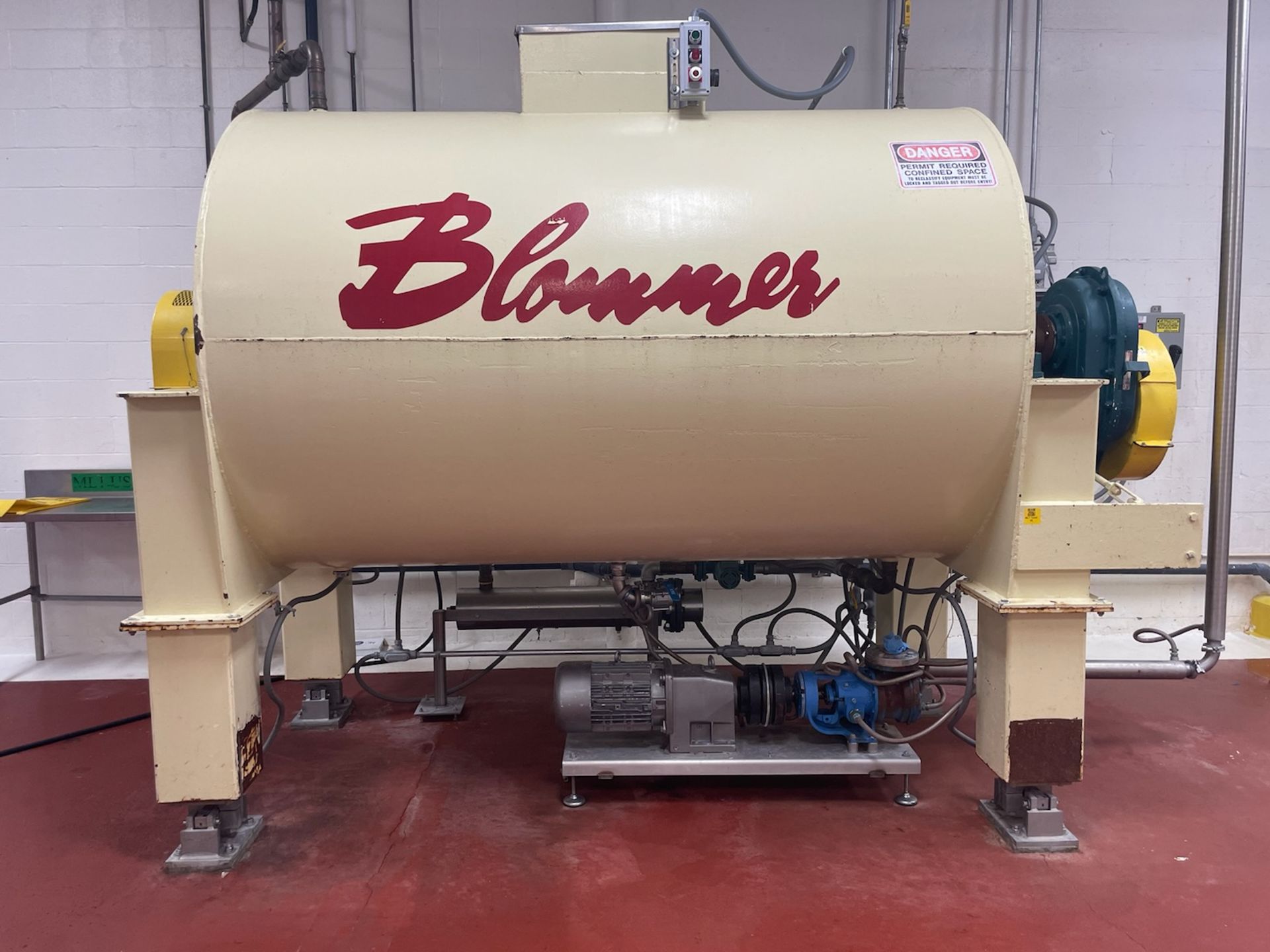 Blommer Chocolate 1,000 Gallon Tank with Load Cells {Excludes Positive Displacement Pump}