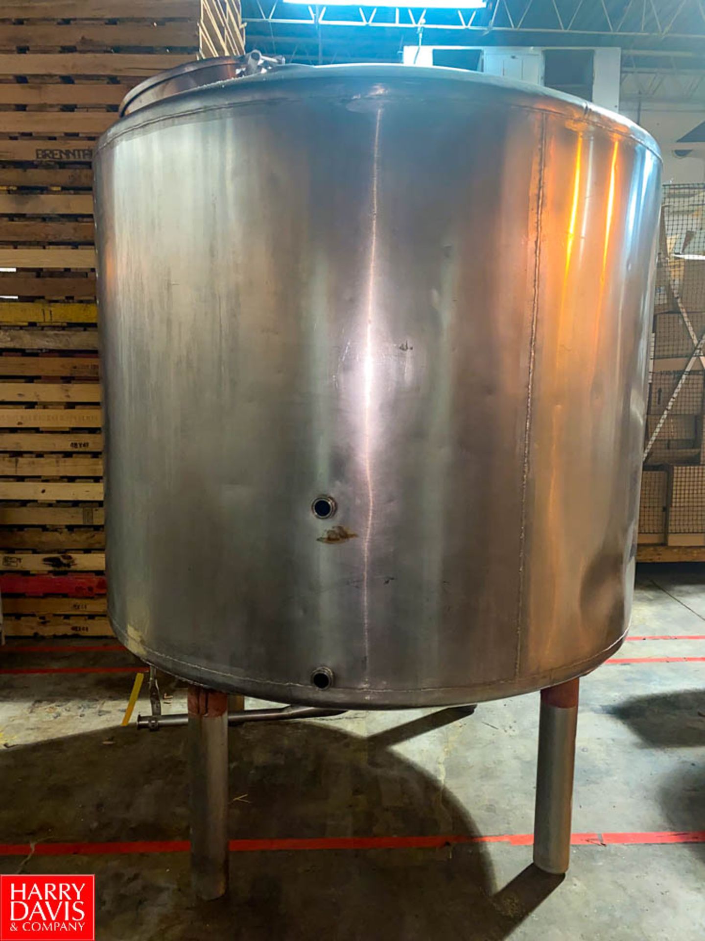 600 Gallon S/S Single Shell with Dome-Top - Rigging Fee: $225