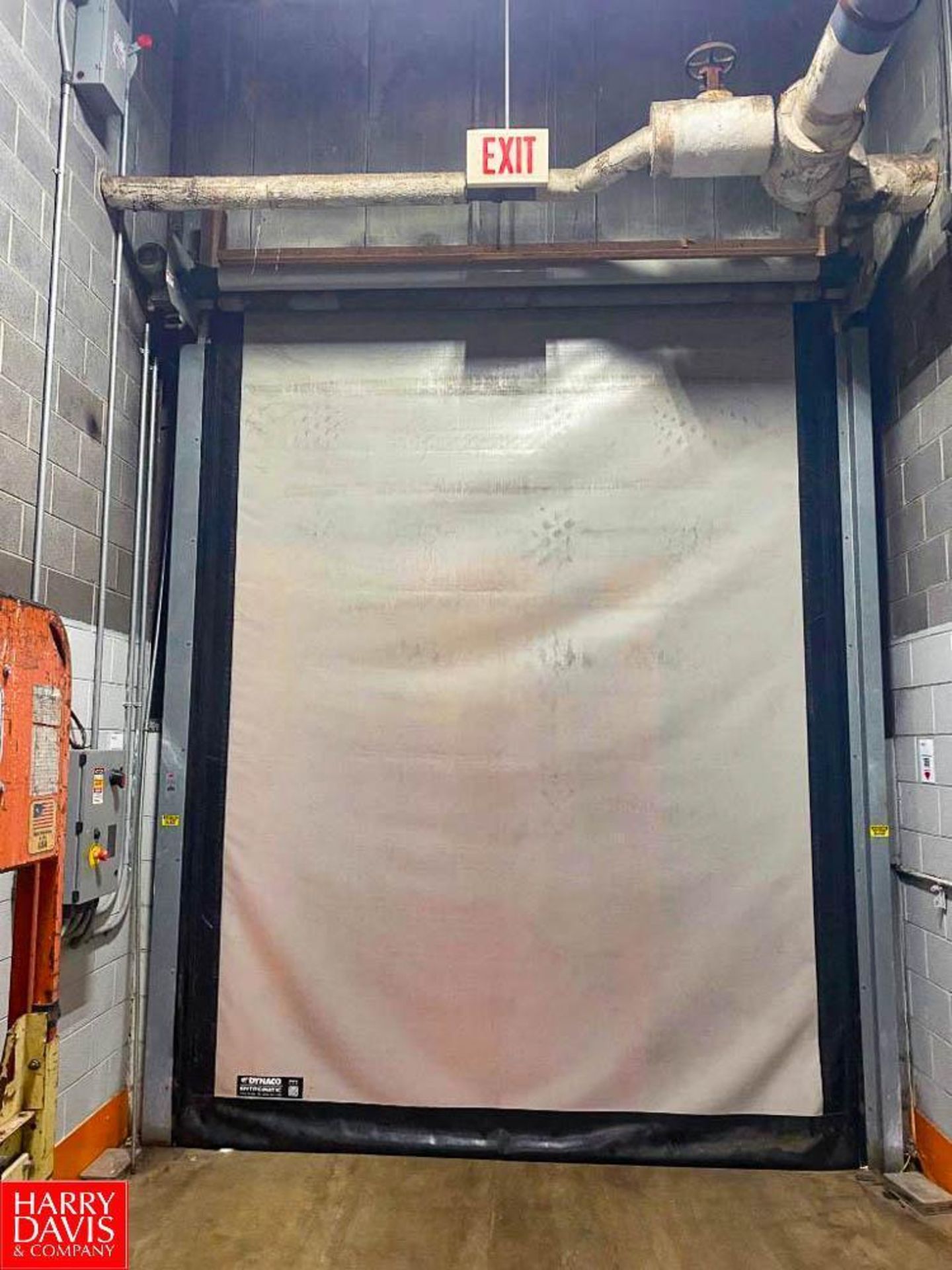 154" x 120" Dynaco High Speed Roll Up Door - Image 2 of 6