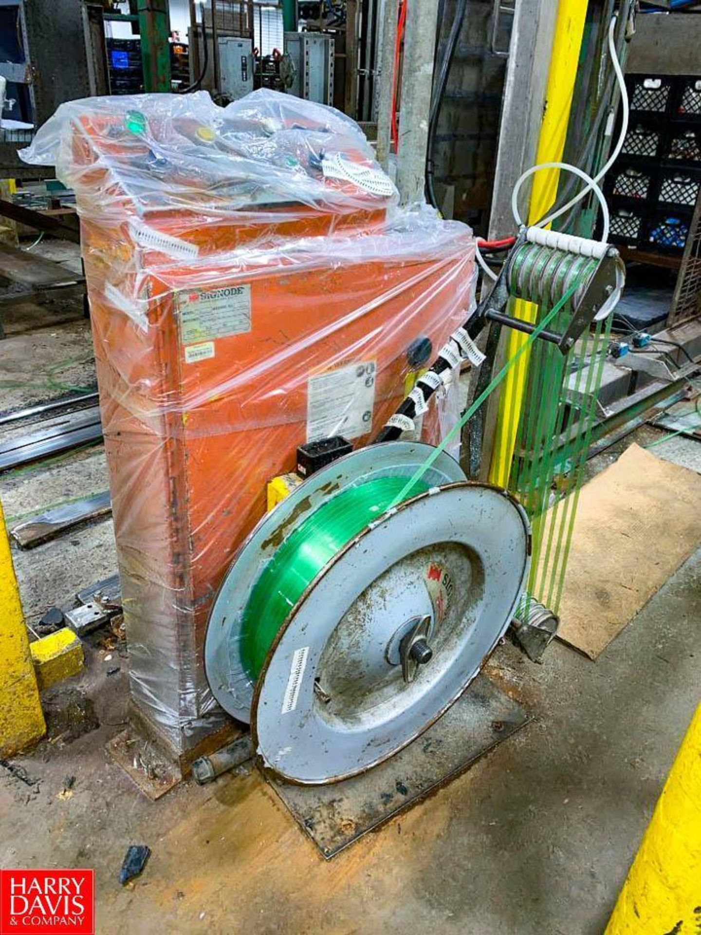 Cannon Hydraulic Case Palletizer with Signode Strapping Machine and Hydraulic Pump System - Image 2 of 6