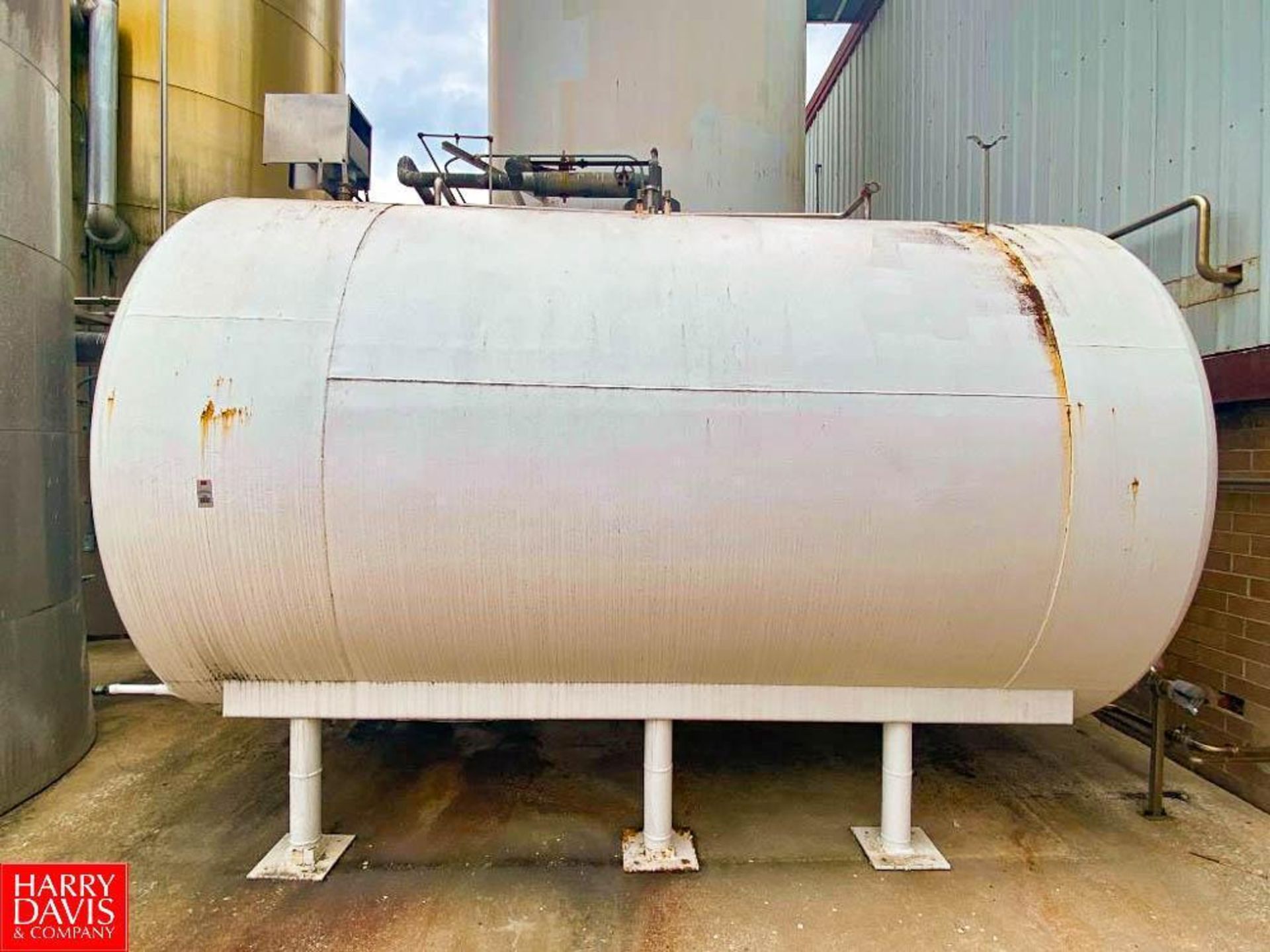 Crepaco 5,000 Gallon Jacketed Horizontal Sucrose S/S Tank with Vertical Agitation, Ball Check Valve