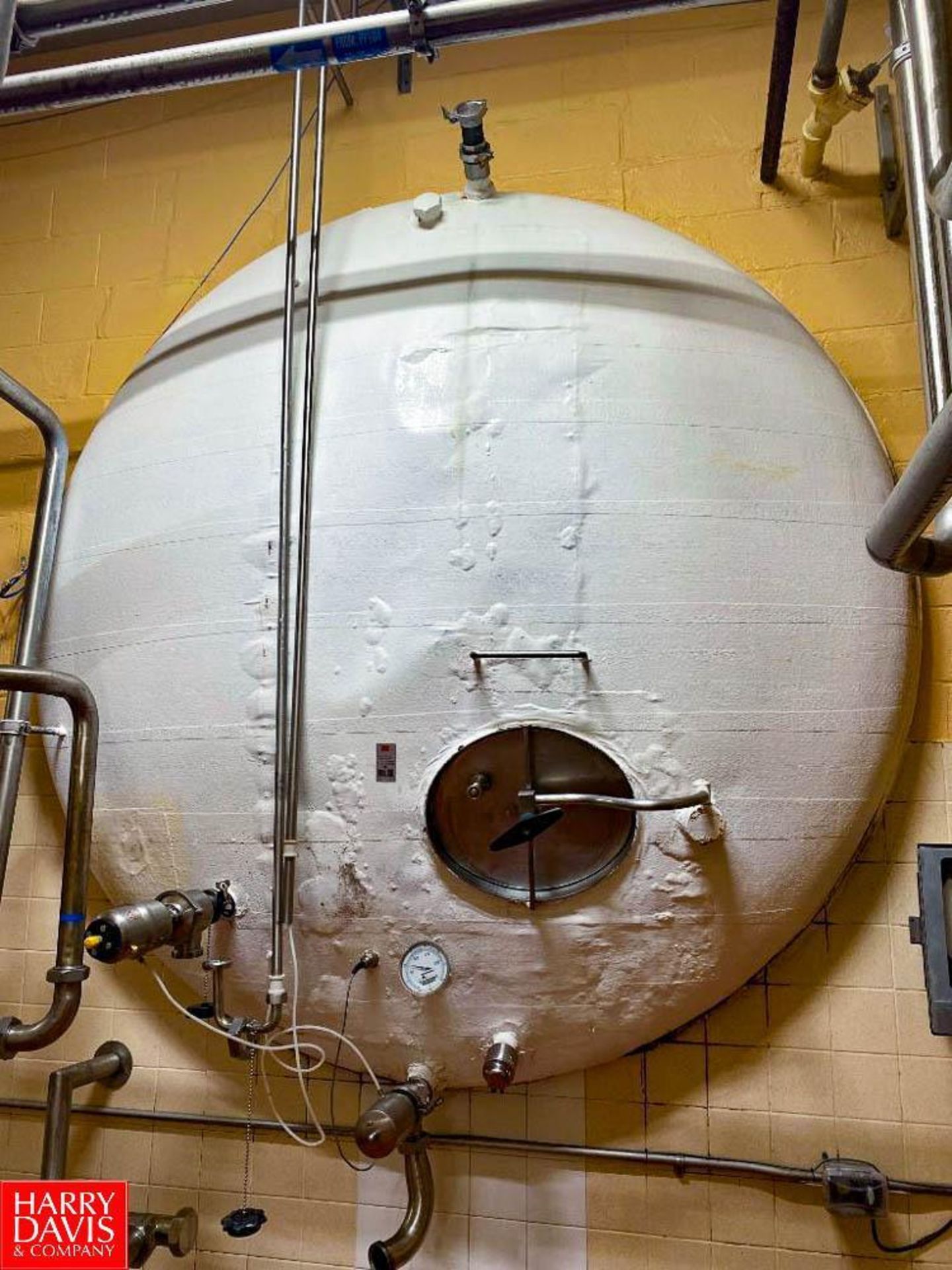 2,000 Jacketed S/S Tank with Vertical Agitation, (2) Air Valves and Sensor - Image 2 of 2