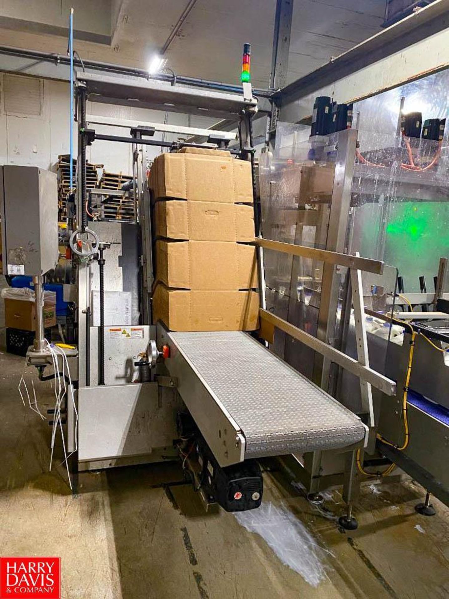 2018 Douglas Axiom IM Corrugated Case Packer with Lane Conveyor, Model: AXIOM , S/N M118007