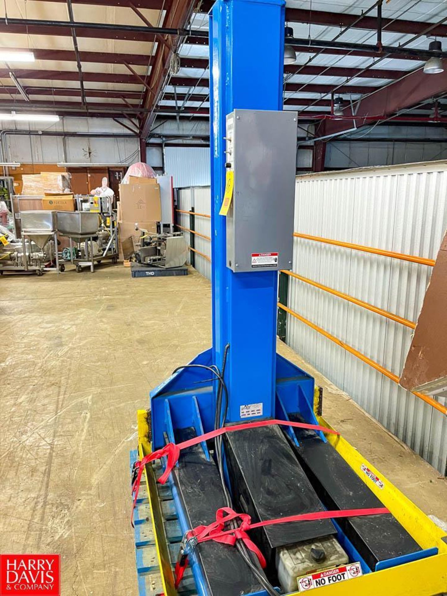 2017 Bishamon 2,500 LB Capacity Lift, Model: R-25, S/N 1709700, 24" Load Center - Rigging Fee: $100