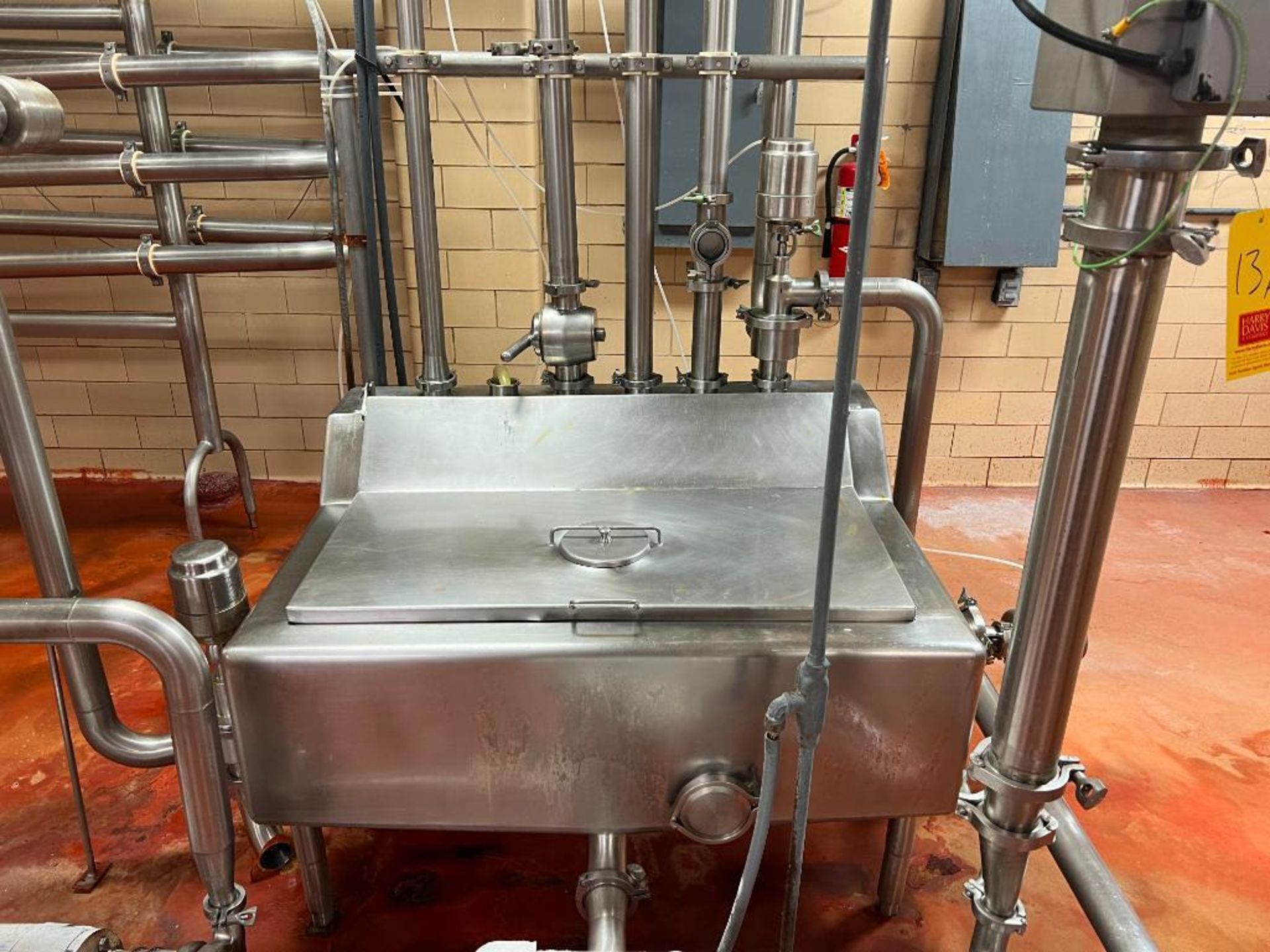 Pasteurizer with AGC Pro5, 2-Zone S/S Plate Heat Exchanger, S/S Balance Tank, 11' x 3" Nested Tubing - Image 9 of 12