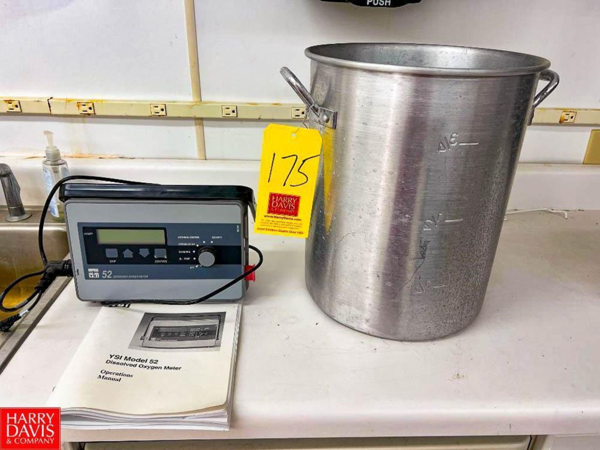 YSI 52 Dissolved Oxygen Meter and Pot - Image 2 of 2