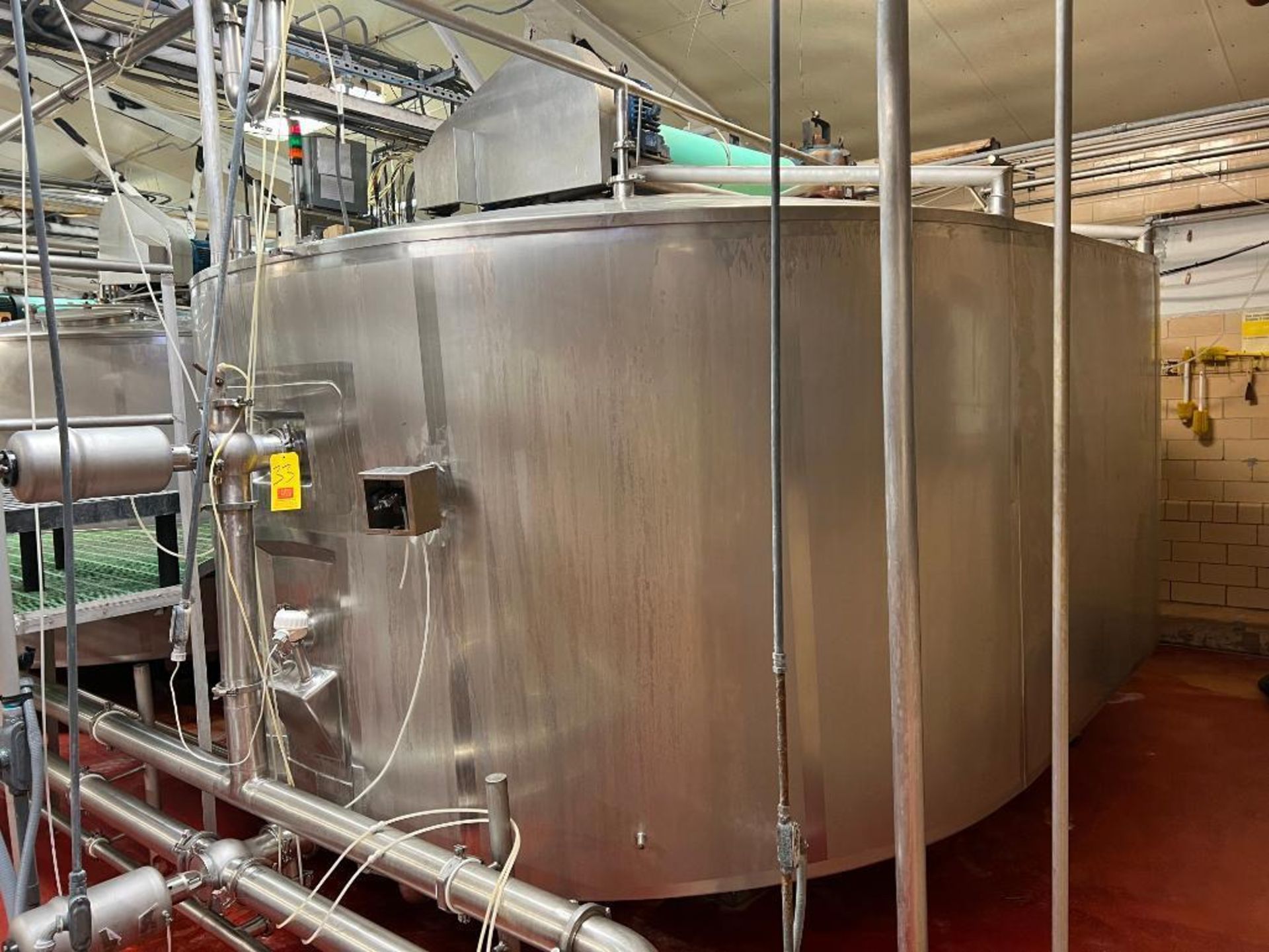 Damrow 40,000 LB/HR Jacketed S/S Double-O Cheese Vat with Dual-Vertical Knife Agitation - Image 2 of 6