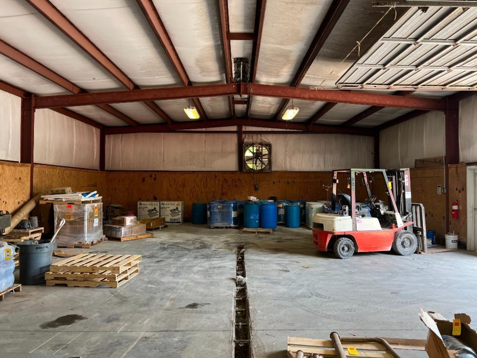 Warehouse, 81' x 40' x 14' with 155" x 12' Roll-Up Door, 7' x 3' Door, (4) Fluorescent Lights - Image 8 of 8