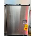 Ge Lab Refrigerator, Model: GCE06GSHBSB with Digital Thermometer