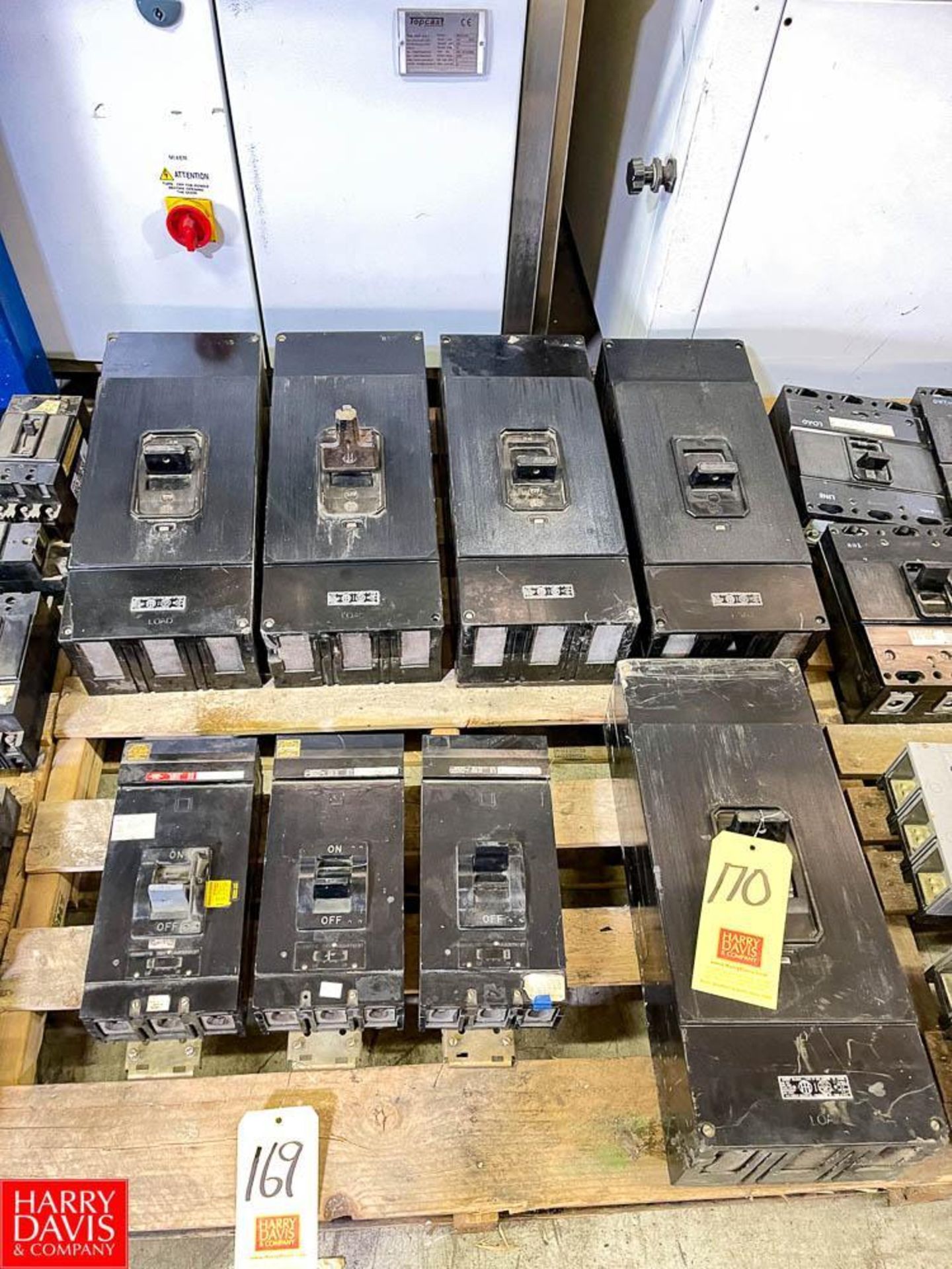 ITE 800 AMP Breakers