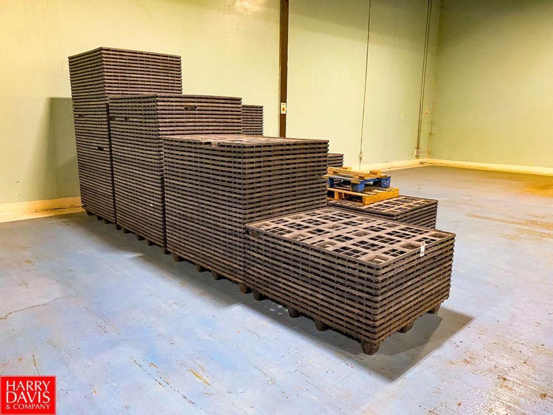 (7) Plastic Pallets, Dimensions = 40'' Width x 48'' Length - Rigging Fee: $140 - Image 2 of 3