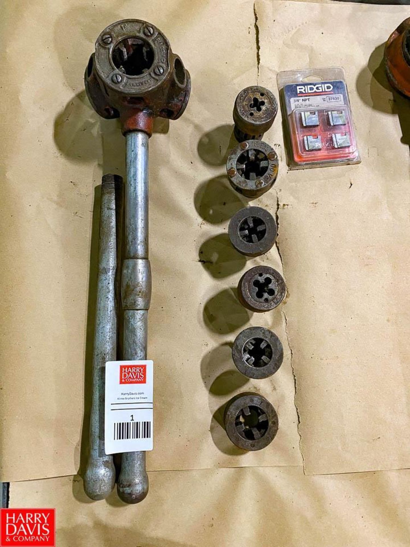 Ridgid (1) Pipe Threader with (1) Rod Extension, (6) Various Size Dies (Ranging from 1'', 1/2'' and