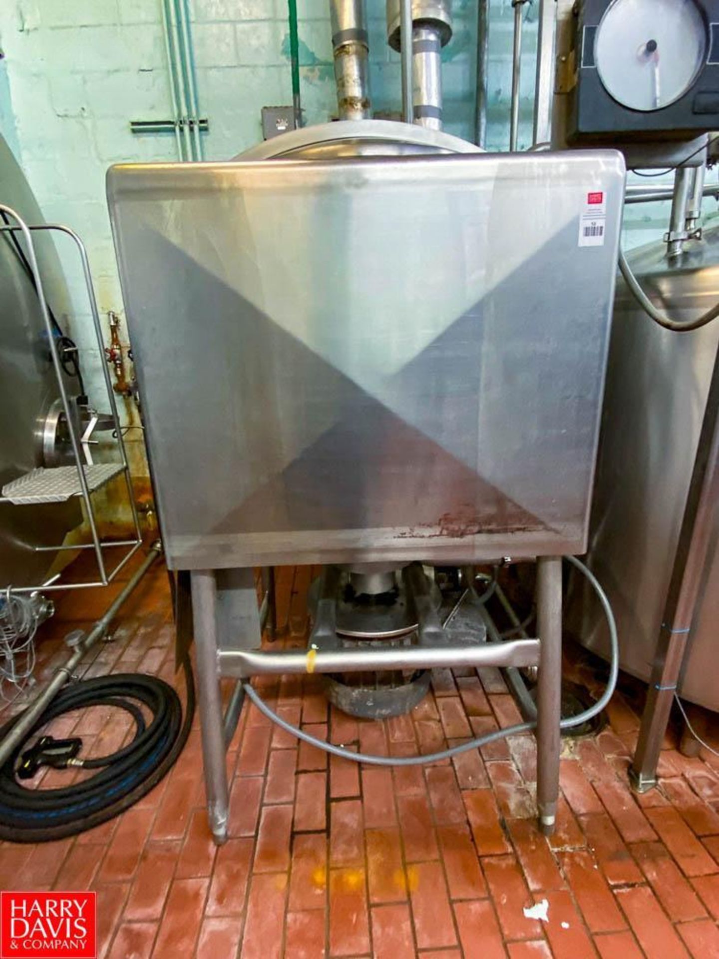 Bredo S/S 200 Gallon Blender/Liquefier, 25 HP Motor with Spray Nozzle - Rigging Fee: $500