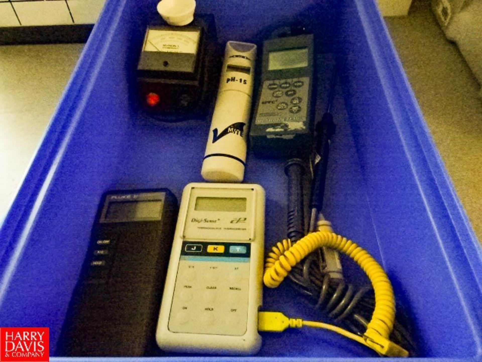 Assorted Handheld Meters Consisting of (1) Myron L Comp. DS Meter, (1) Cole and Palmer Thermocouple, - Image 2 of 4
