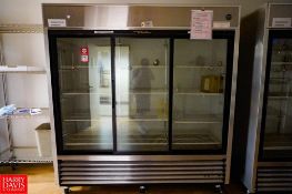 TRUE 3 Section Sliding Glass Door Reach In Refrigerator 29'' x 79'' x 84'' Tall, Operating Temperatu