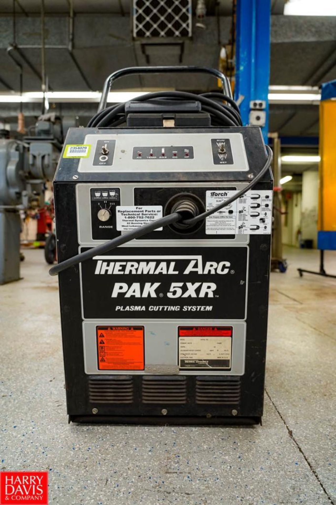 Thermal Dynamics Plasma Cutting System 460 Volts, 60 Hz, 20 Amps, 3 Phase, Secondary rated Current 5 - Image 2 of 4