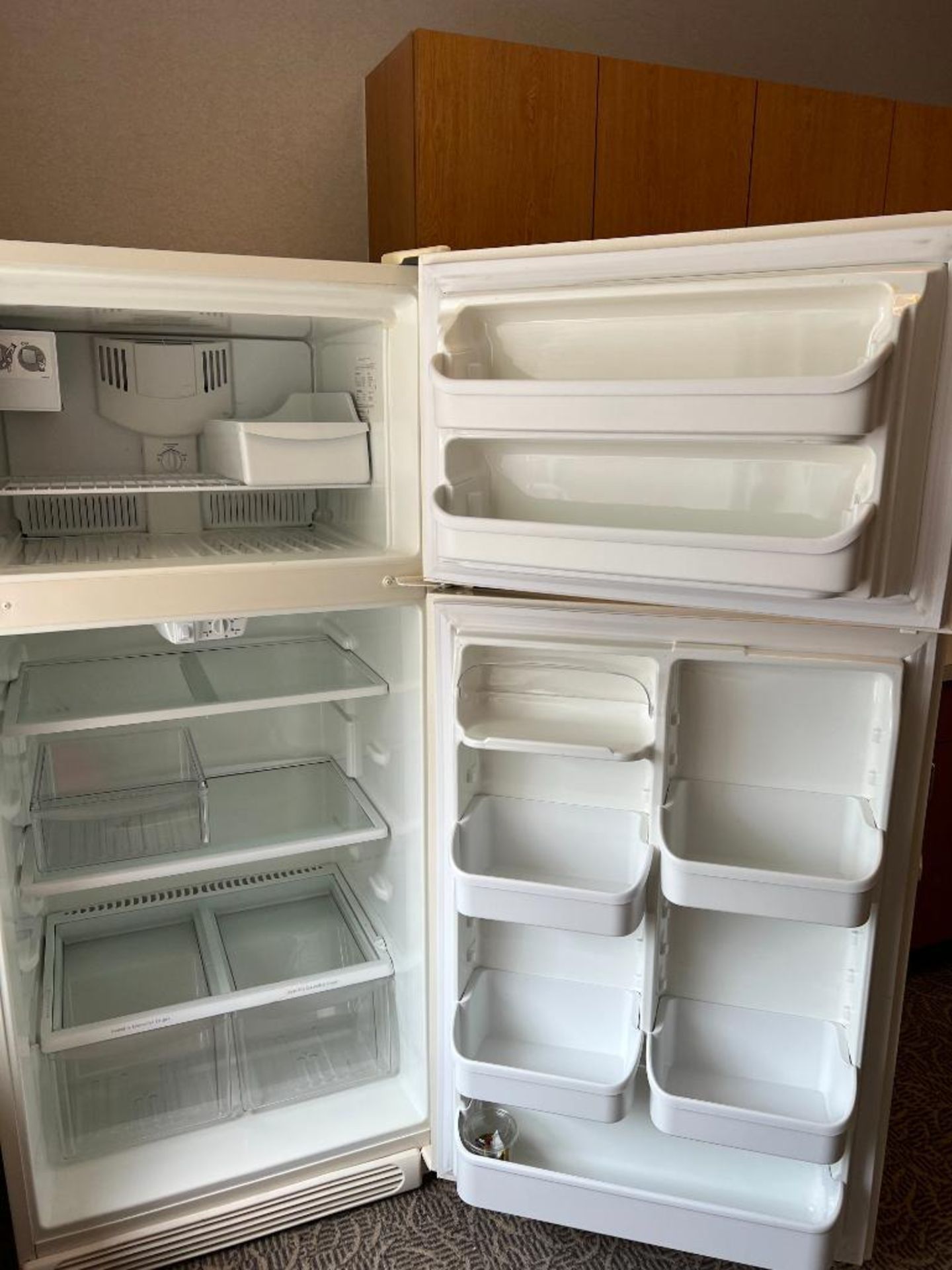 Frigidaire Refridgerator/Freezer, Model: FRT18IL6DQO - Rigging Fee: $100 - Image 2 of 2